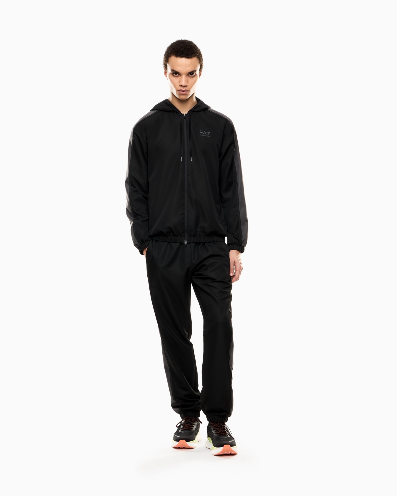 Dynamic Athlete tracksuit in VENTUS7 technical fabric Slide 1