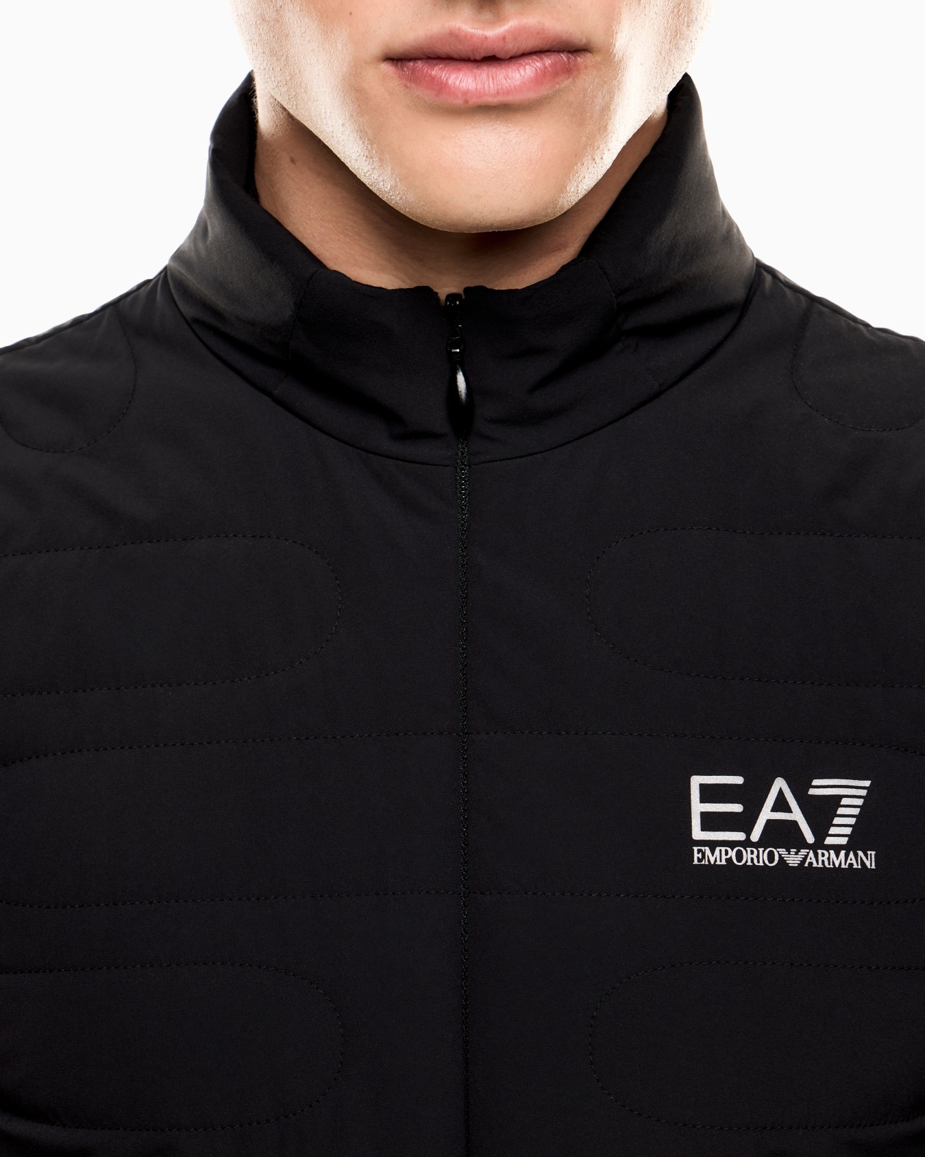 Gilet matelassé Dynamic Athlete en tissu technique FUROR7 Diapositive 4