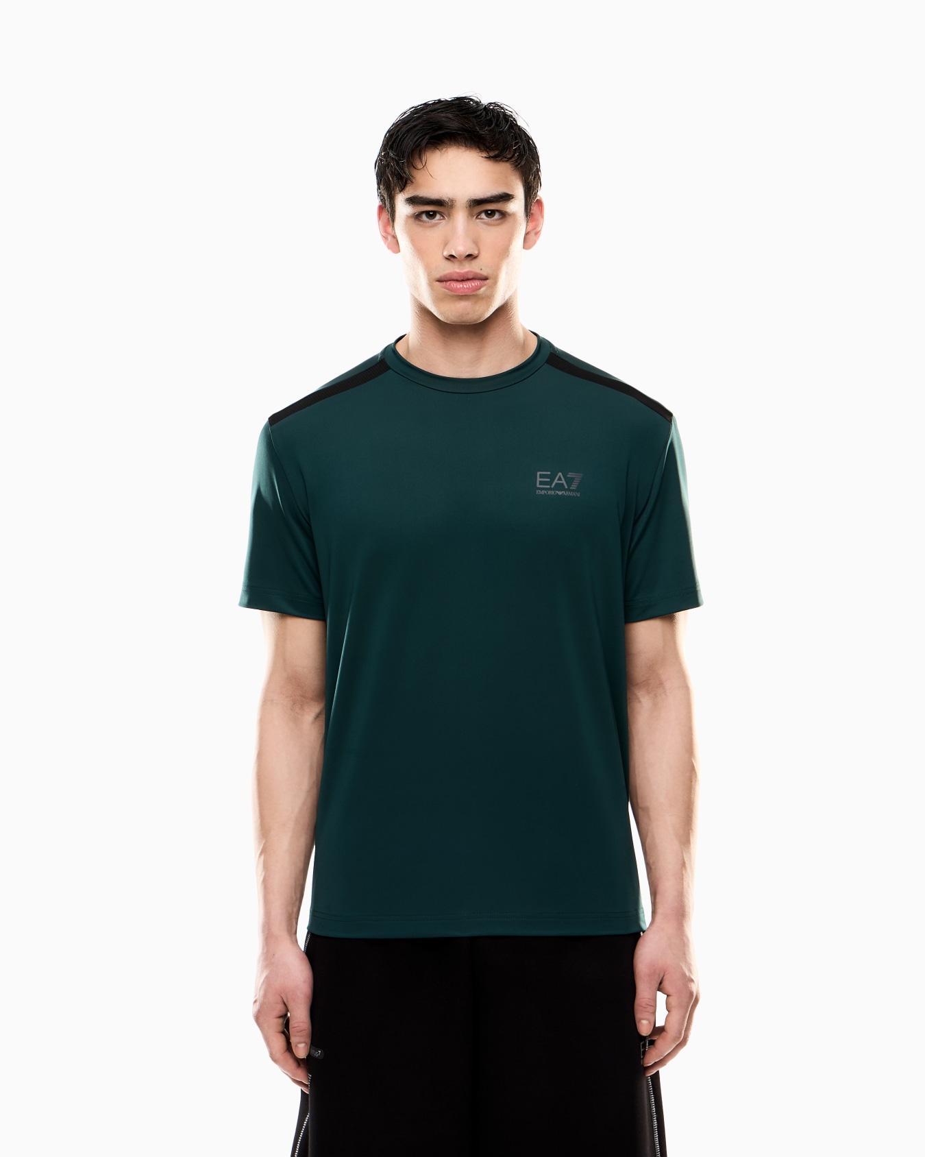 Dynamic Athlete crew-neck T-shirt in Natural VENTUS7 technical fabric  Slide 3