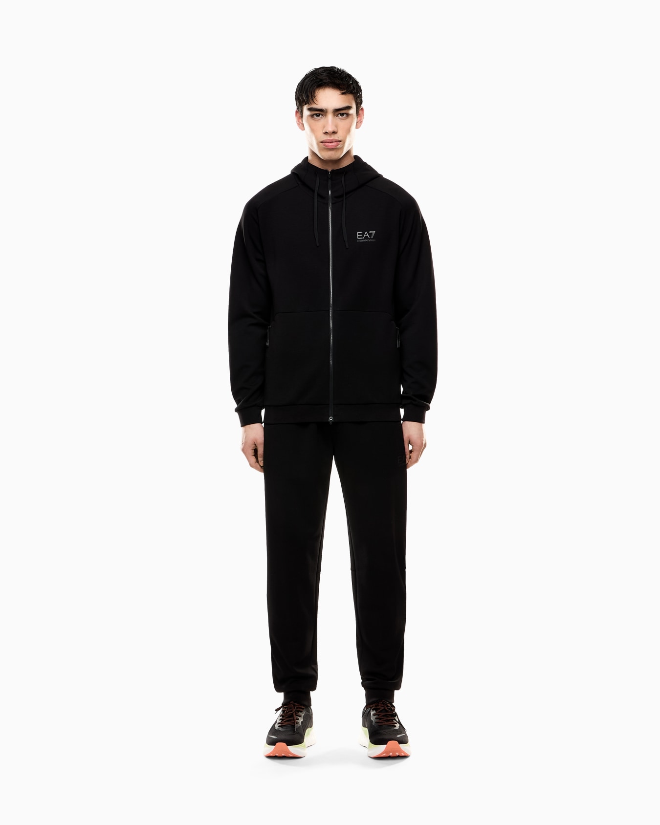 Dynamic Athlete tracksuit in Natural VENTUS7 technical fabric  Slide 1