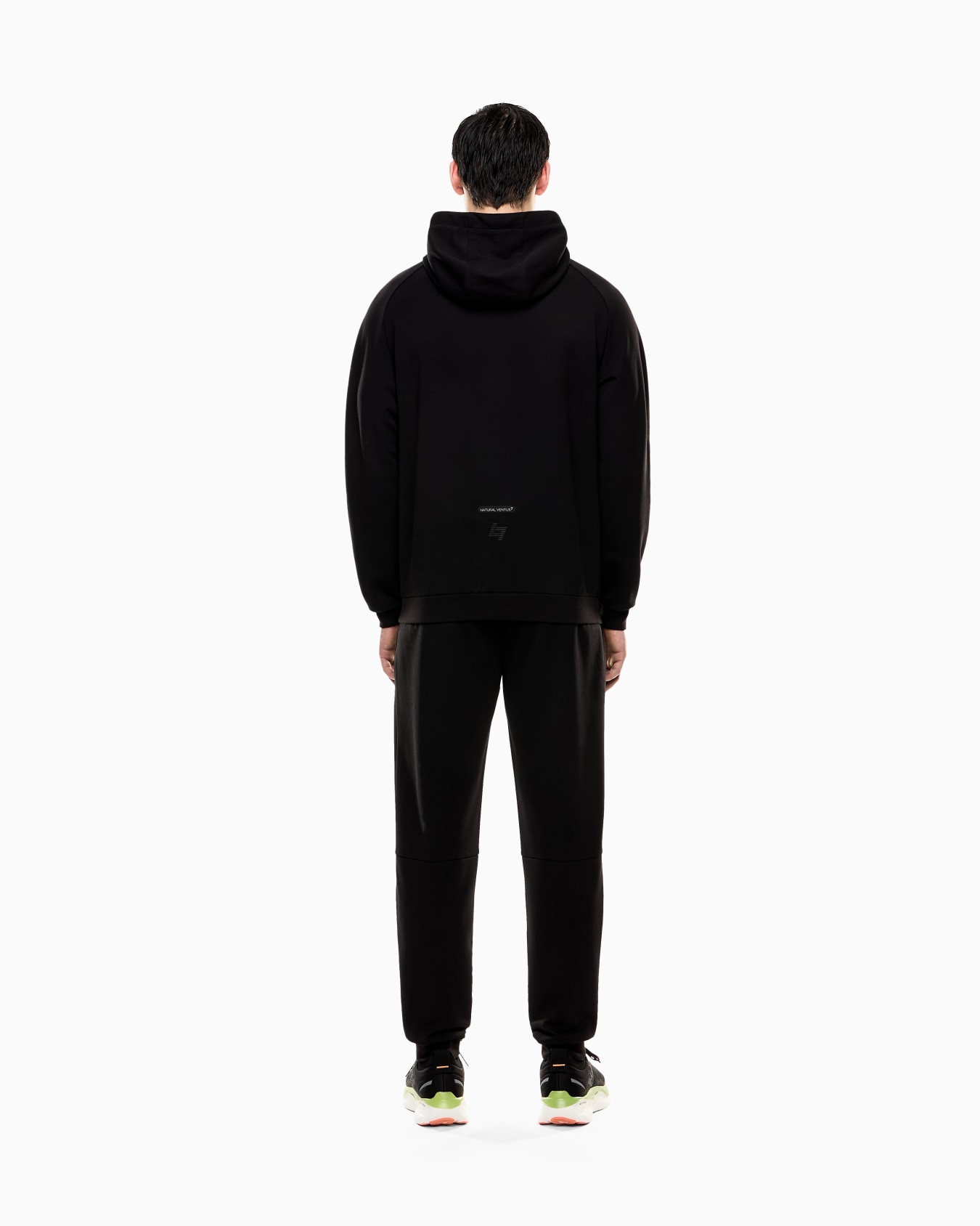 Dynamic Athlete tracksuit in Natural VENTUS7 technical fabric  Slide 2