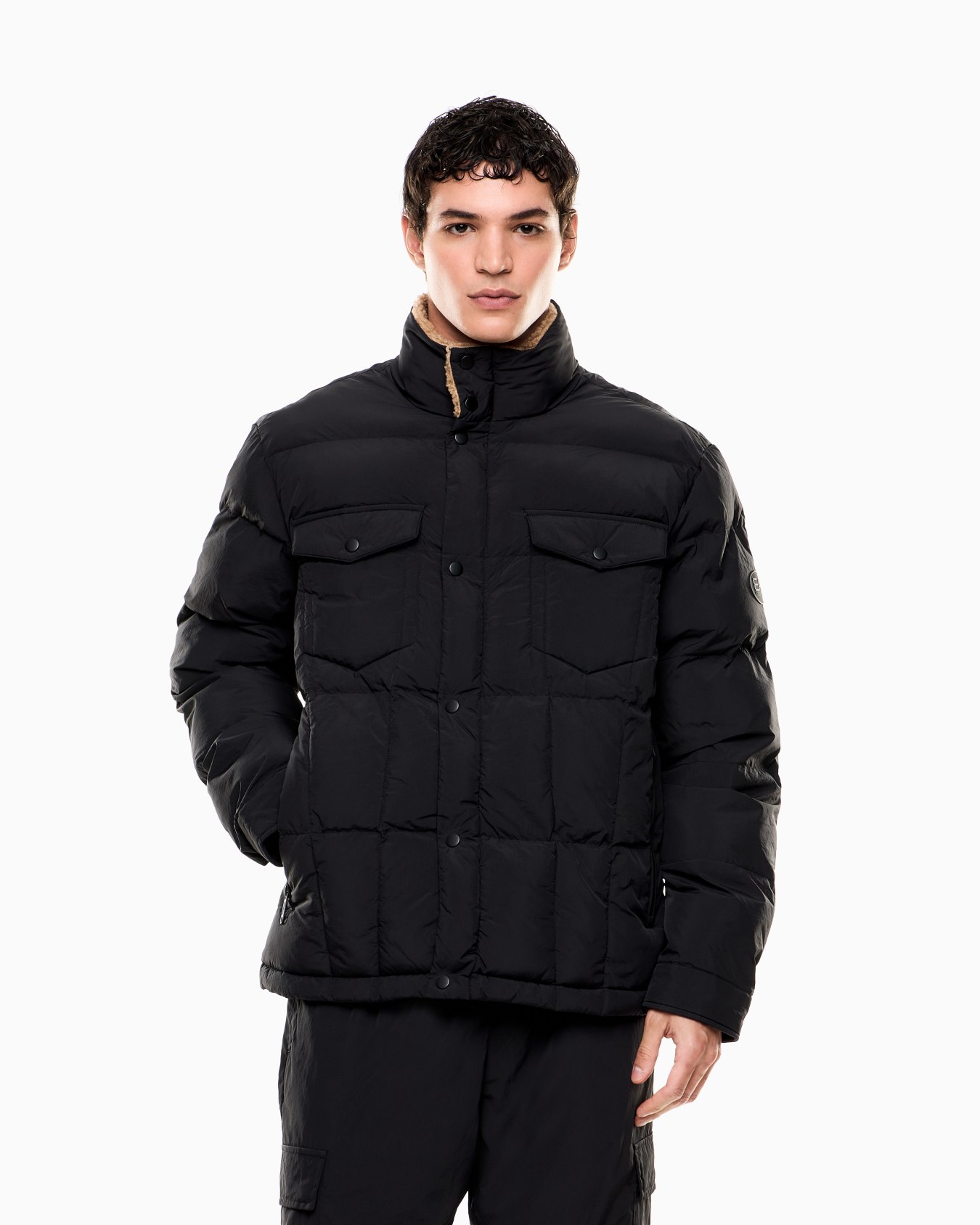 Padded jacket with teddy-effect fabric lining Slide 3