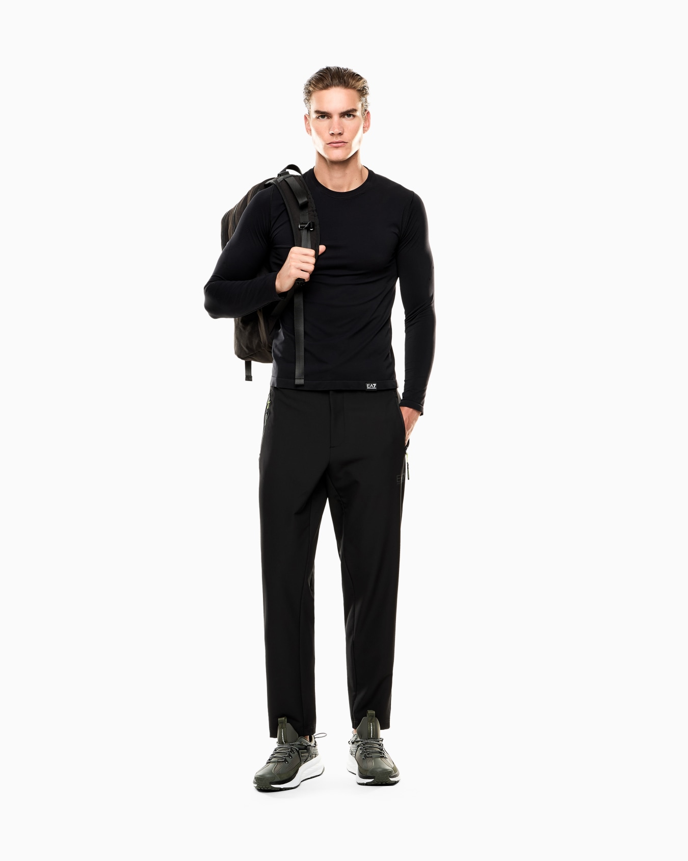 Urban Escape パンツ ストレッチテクニカルファブリック スライドする 1