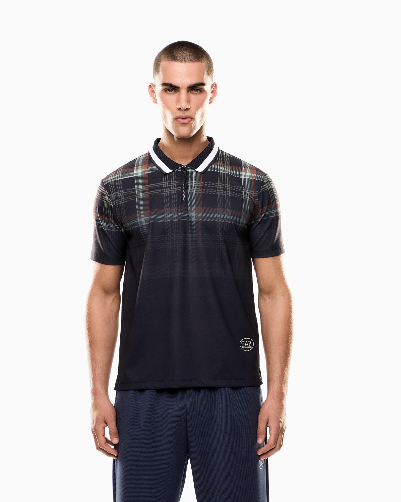 Golf Club polo shirt in stretch technical fabric with a check motif Slide 3