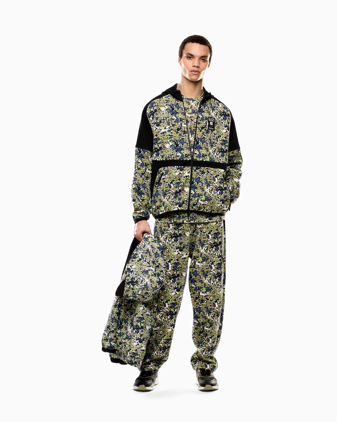ASV Visibility trousers in an organic cotton blend Slide 1
