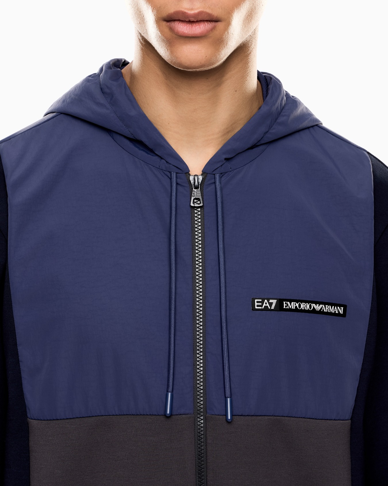 Sudadera con capucha de nailon y mezcla de viscosa Athletic Colour Block Diapositiva 4