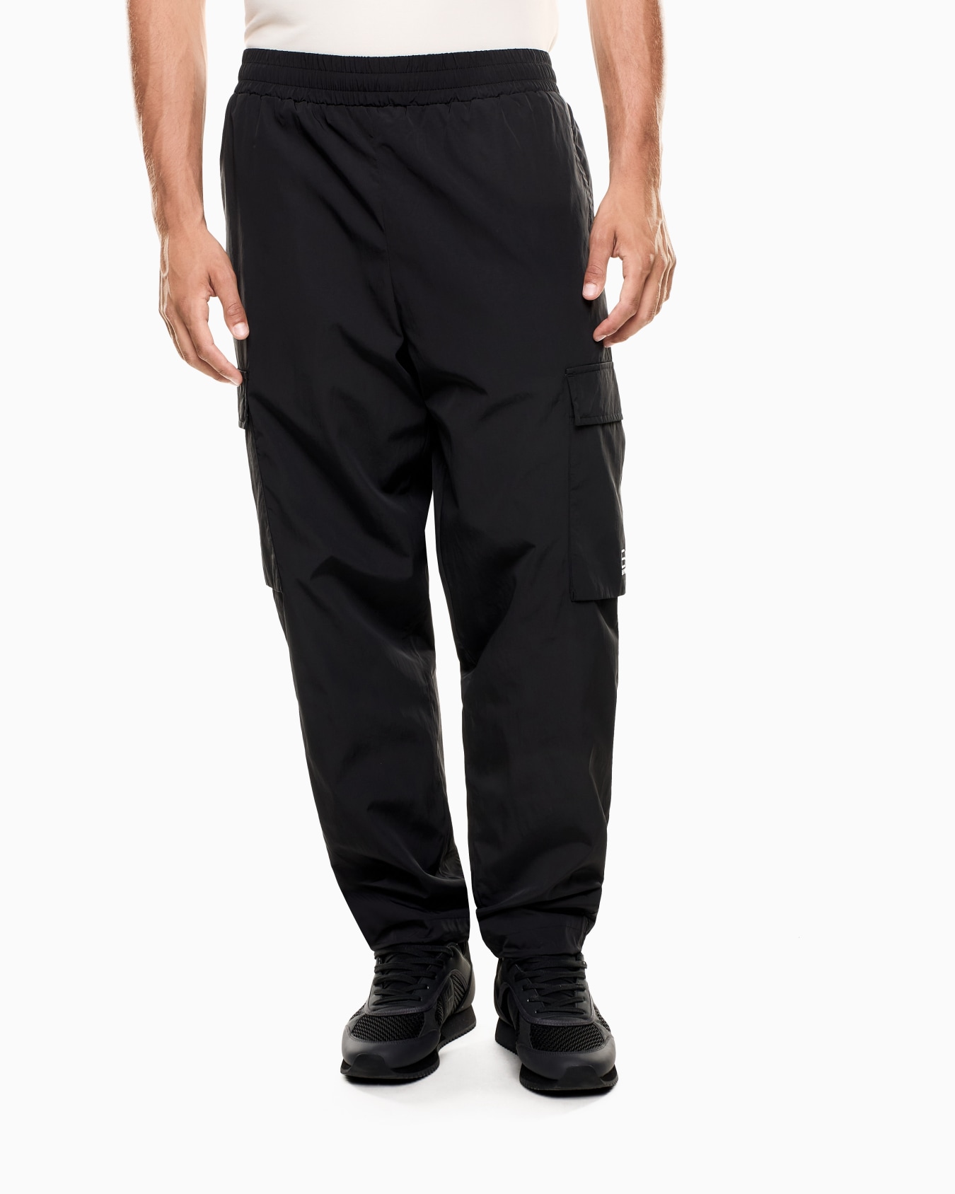 Core Identity Jogginghose aus Nylon Folie 3