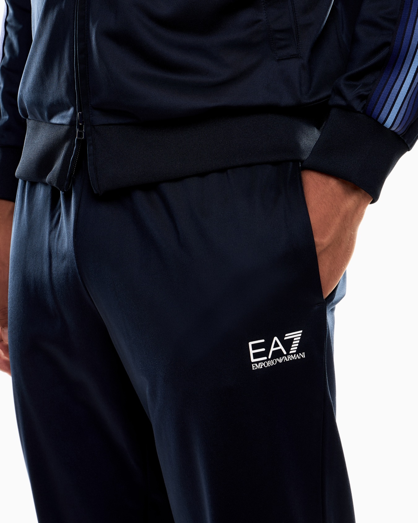 ASV 7 Lines tracksuit in recycled technical fabric Slide 4