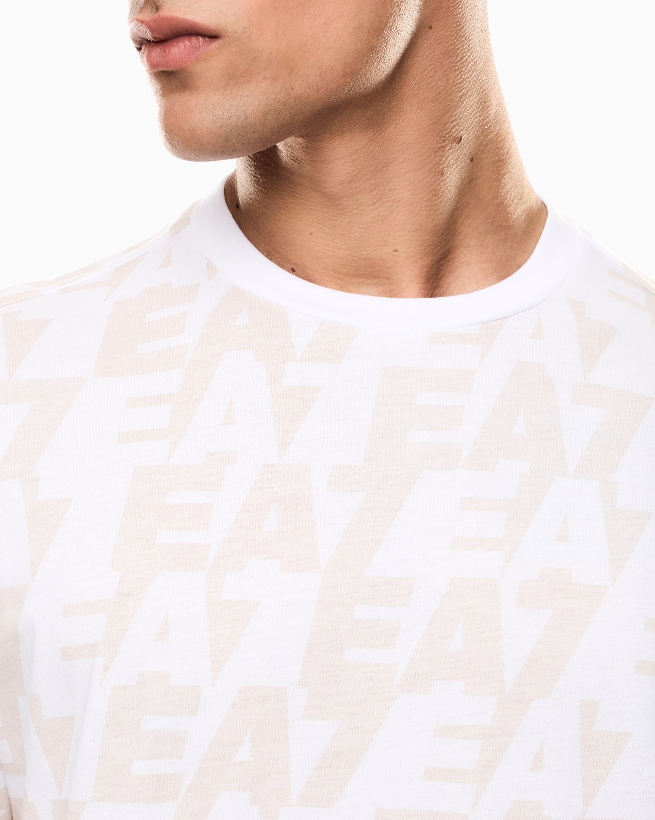 Logo Series T-Shirt mit Rundhalsausschnitt aus Bio-Baumwolle ASV Folie 4