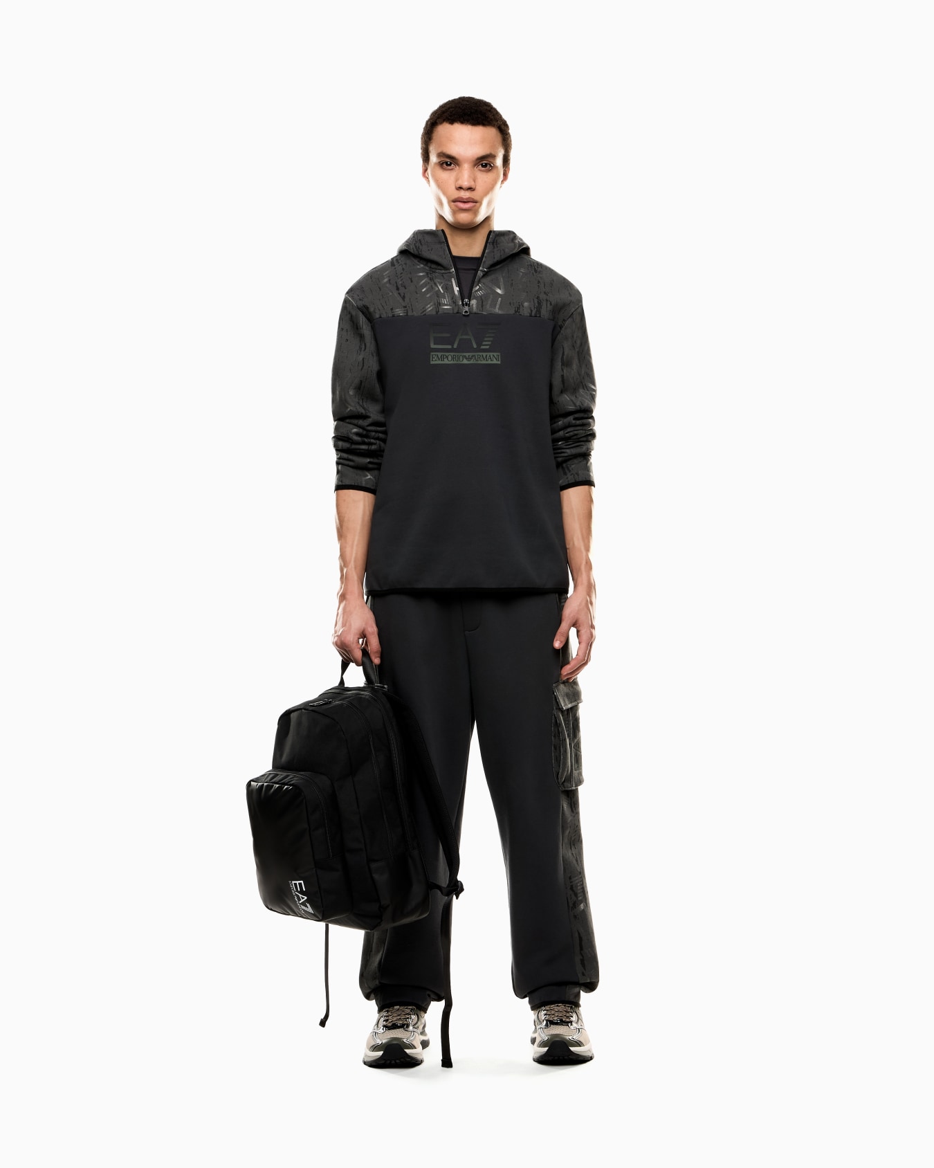 Graphic Series cotton jersey cargo trousers Slide 1