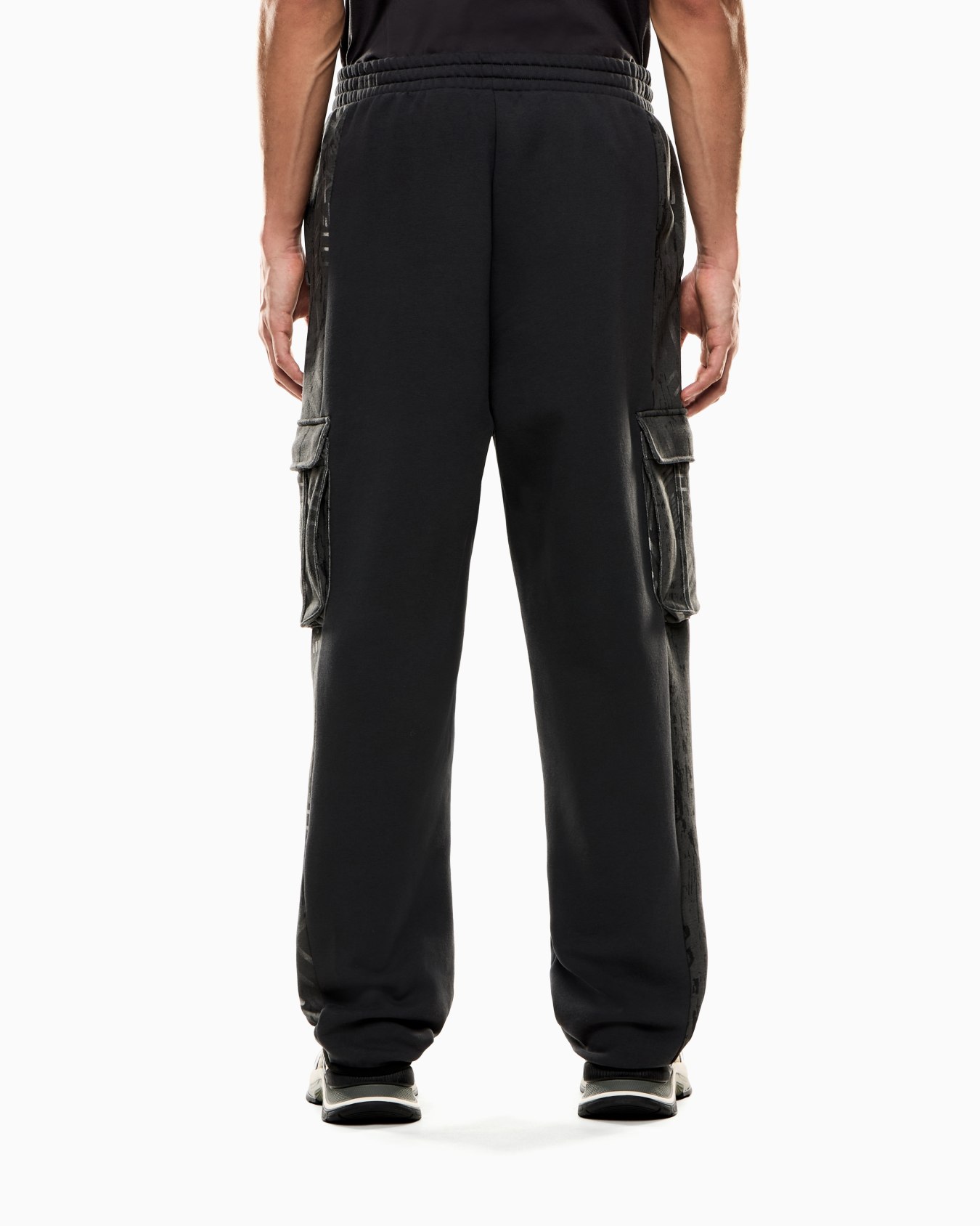 Graphic Series cotton jersey cargo trousers Slide 2