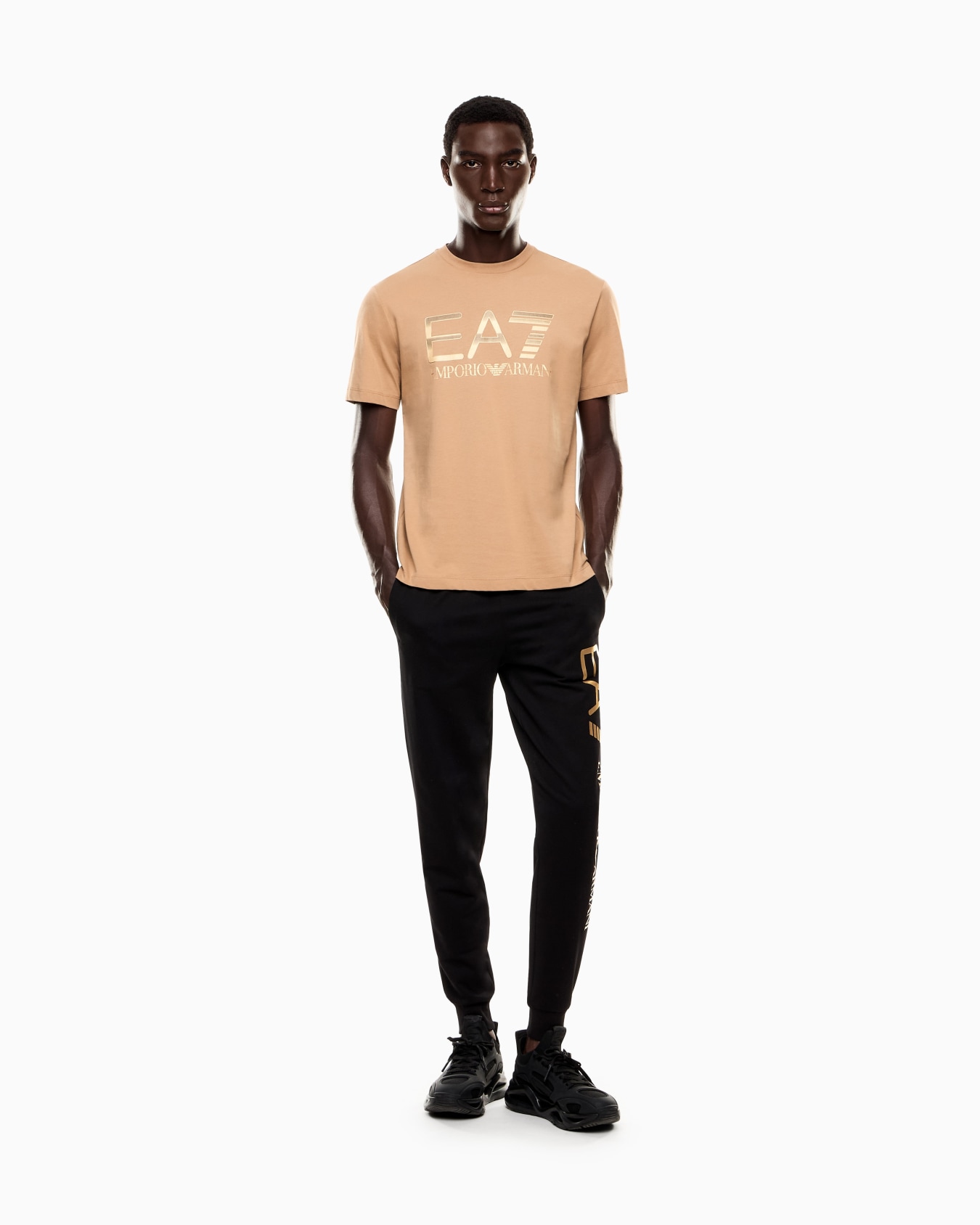 T-shirt Logo Series in cotone con maxi logo Slide 1
