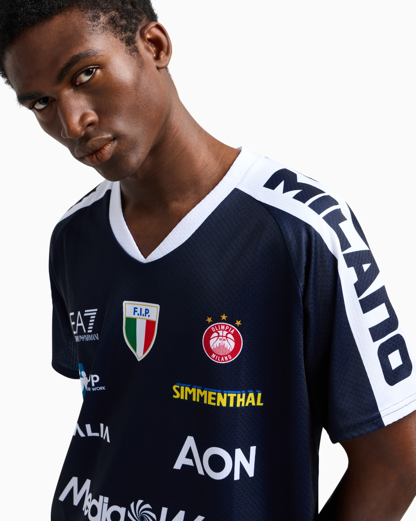 T-shirt d'échauffement réplique du championnat Olimpia Milano 24/25 Diapositive 4