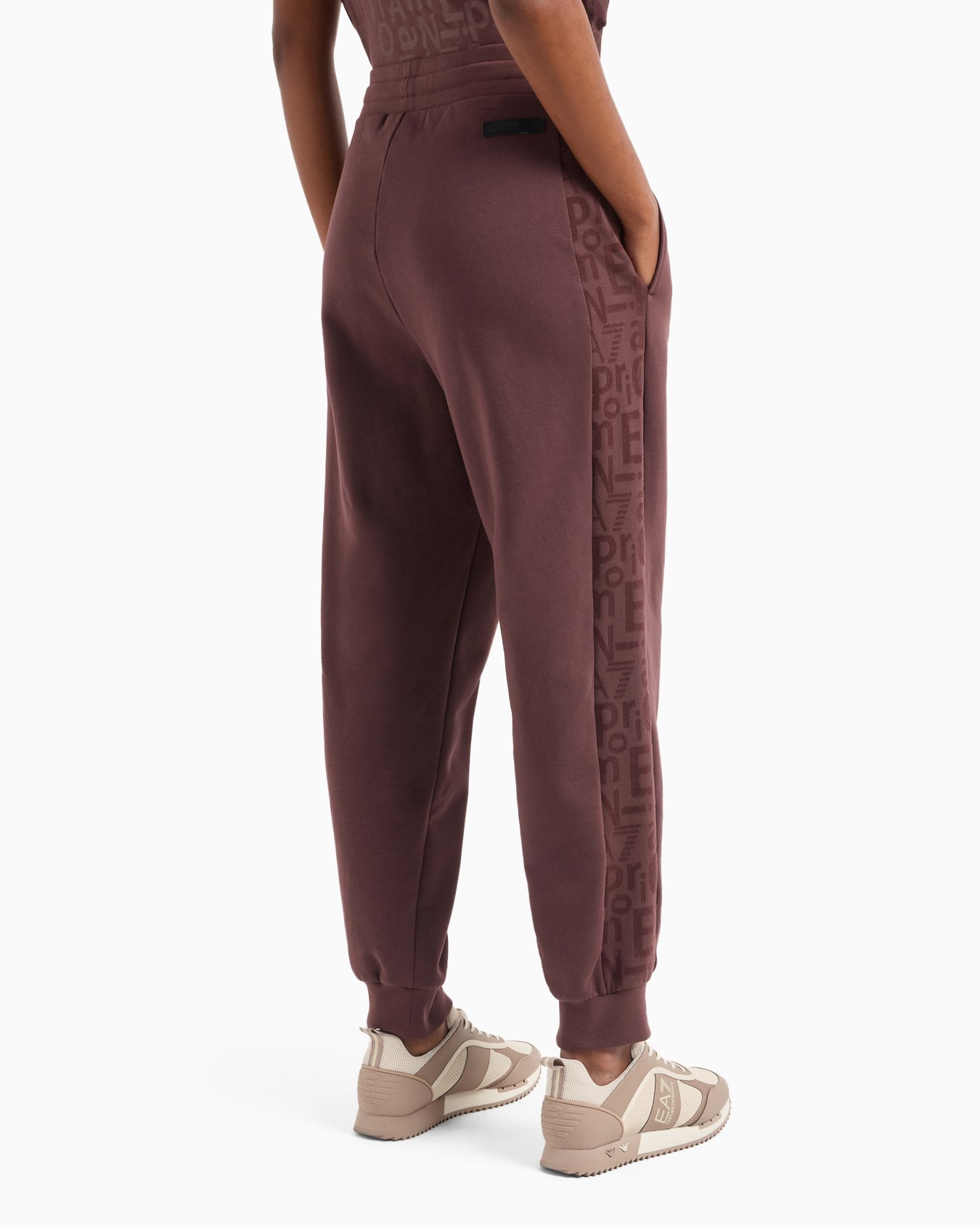 Graphic Series joggers in organic cotton and stretch modal Slide 2