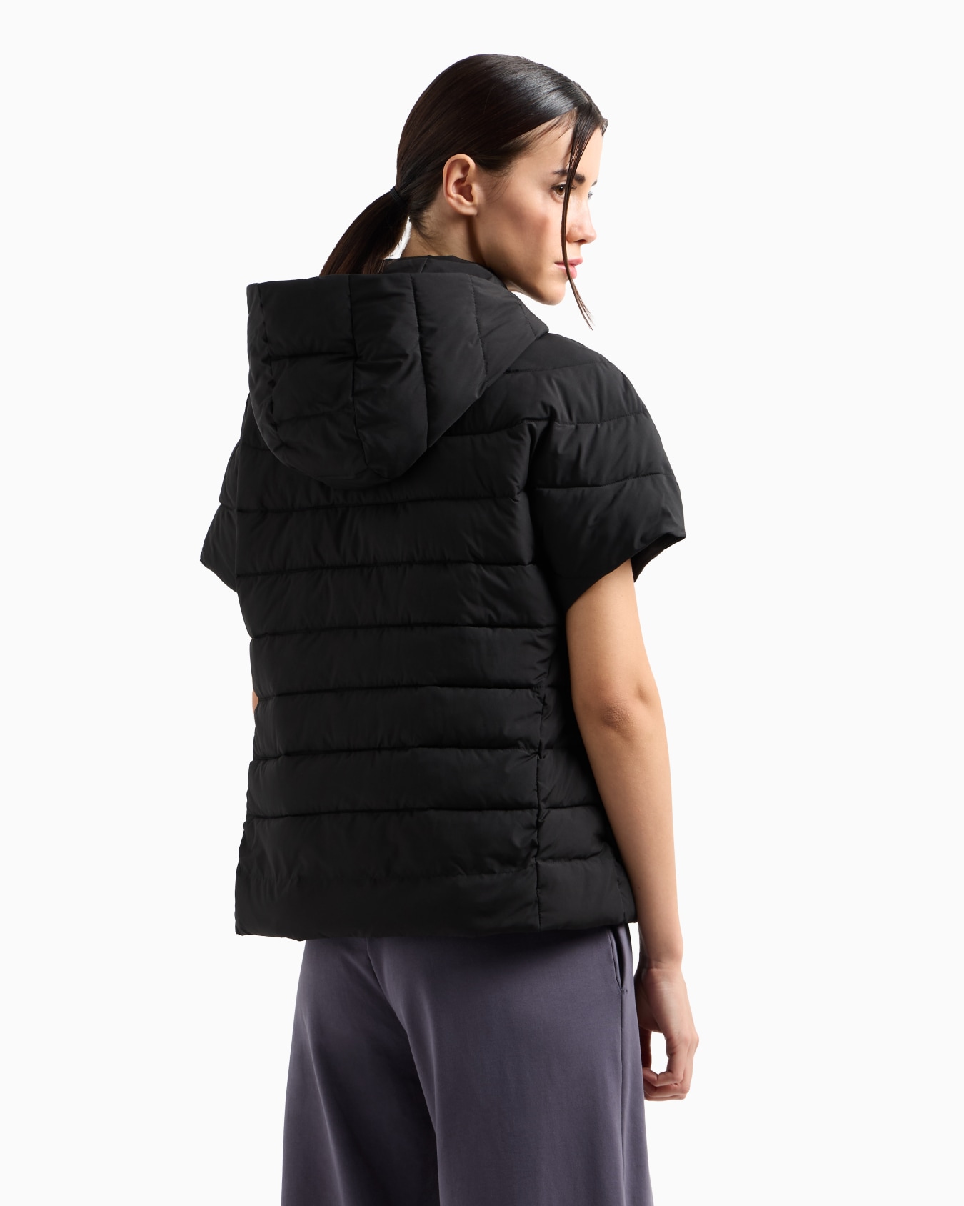 Veste à capuche Core Lady en nylon Diapositive 2