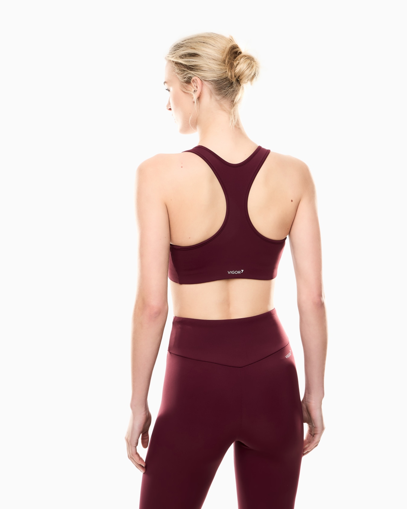 Dynamic Athlete sports bra in VIGOR7 technical fabric Slide 2