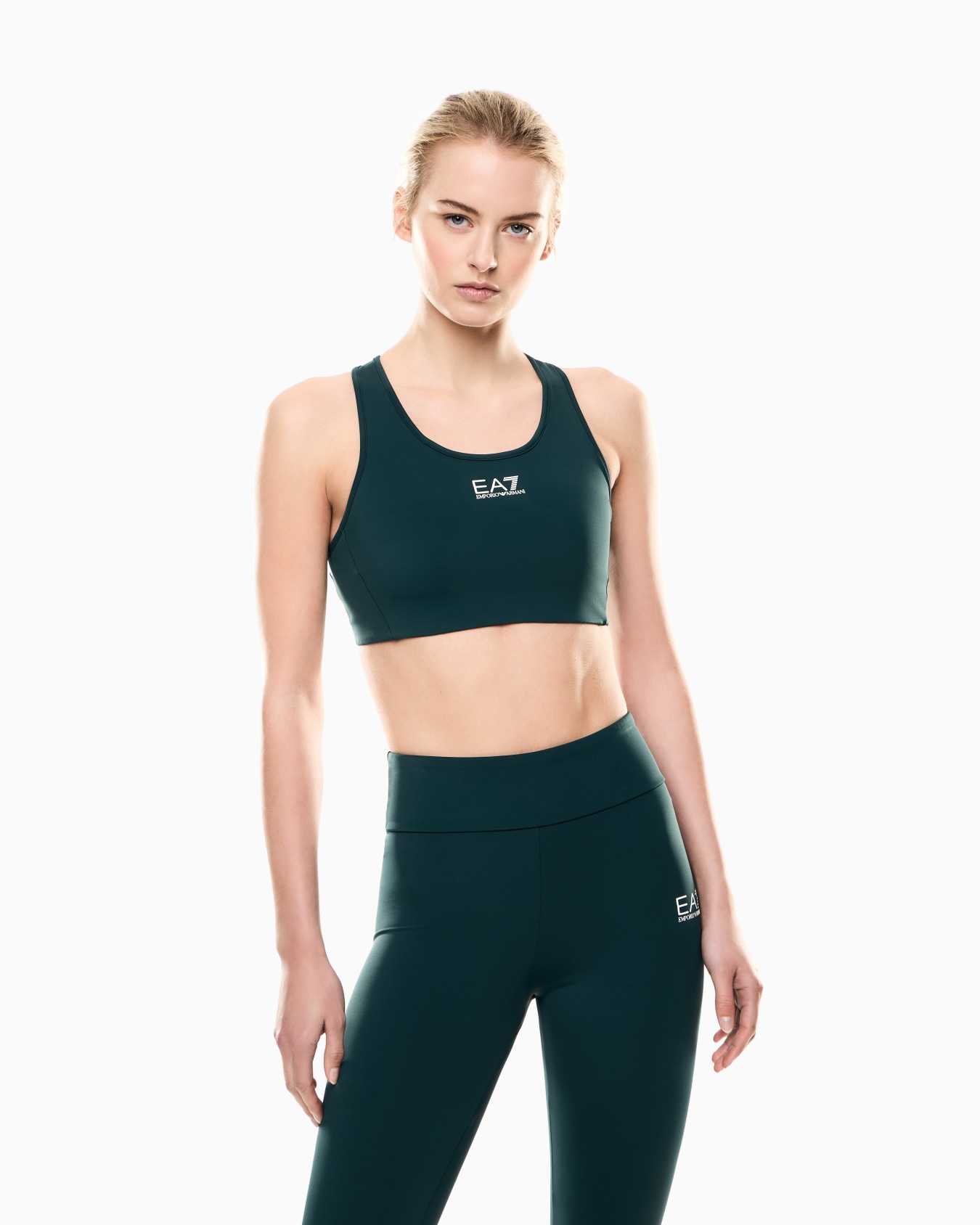 Dynamic Athlete sports bra in VIGOR7 technical fabric Slide 3