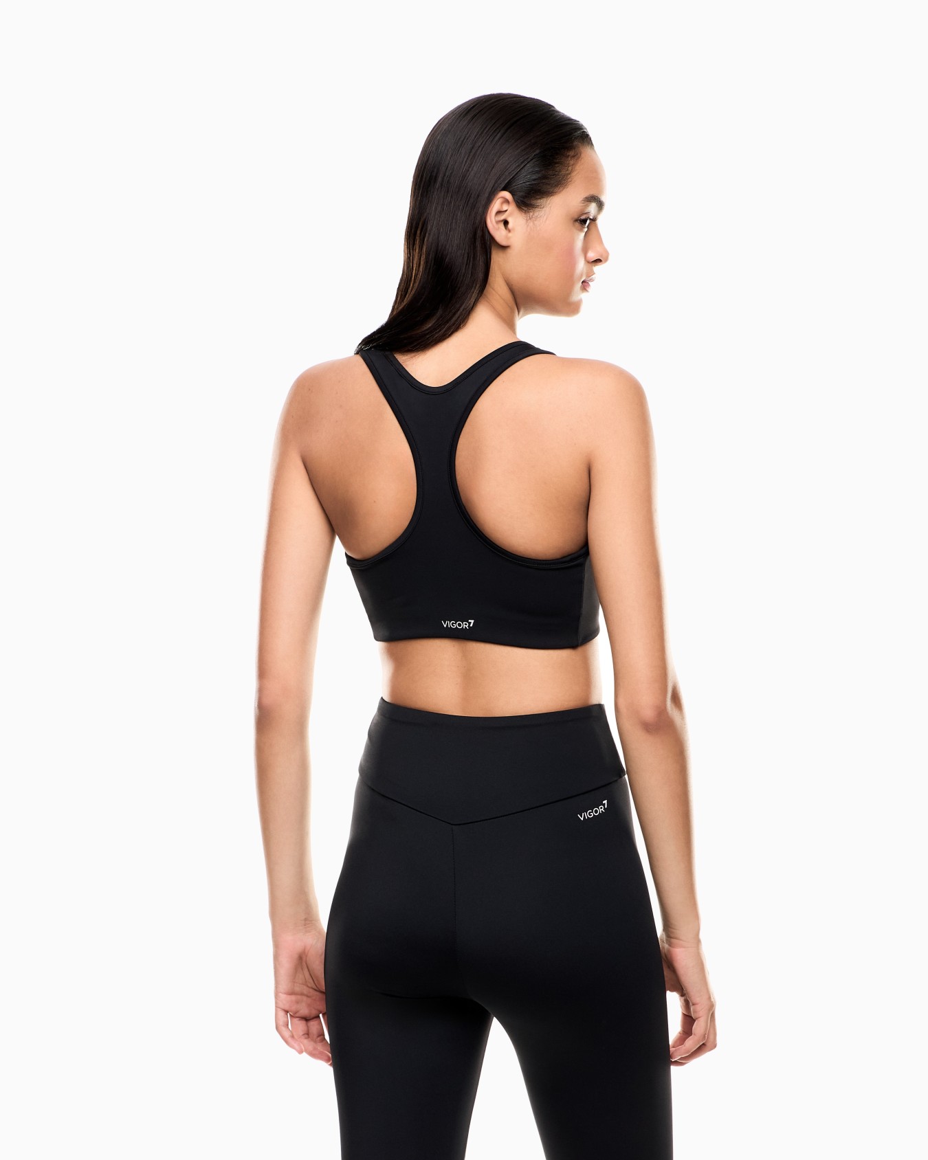Dynamic Athlete sports bra in VIGOR7 technical fabric Slide 2