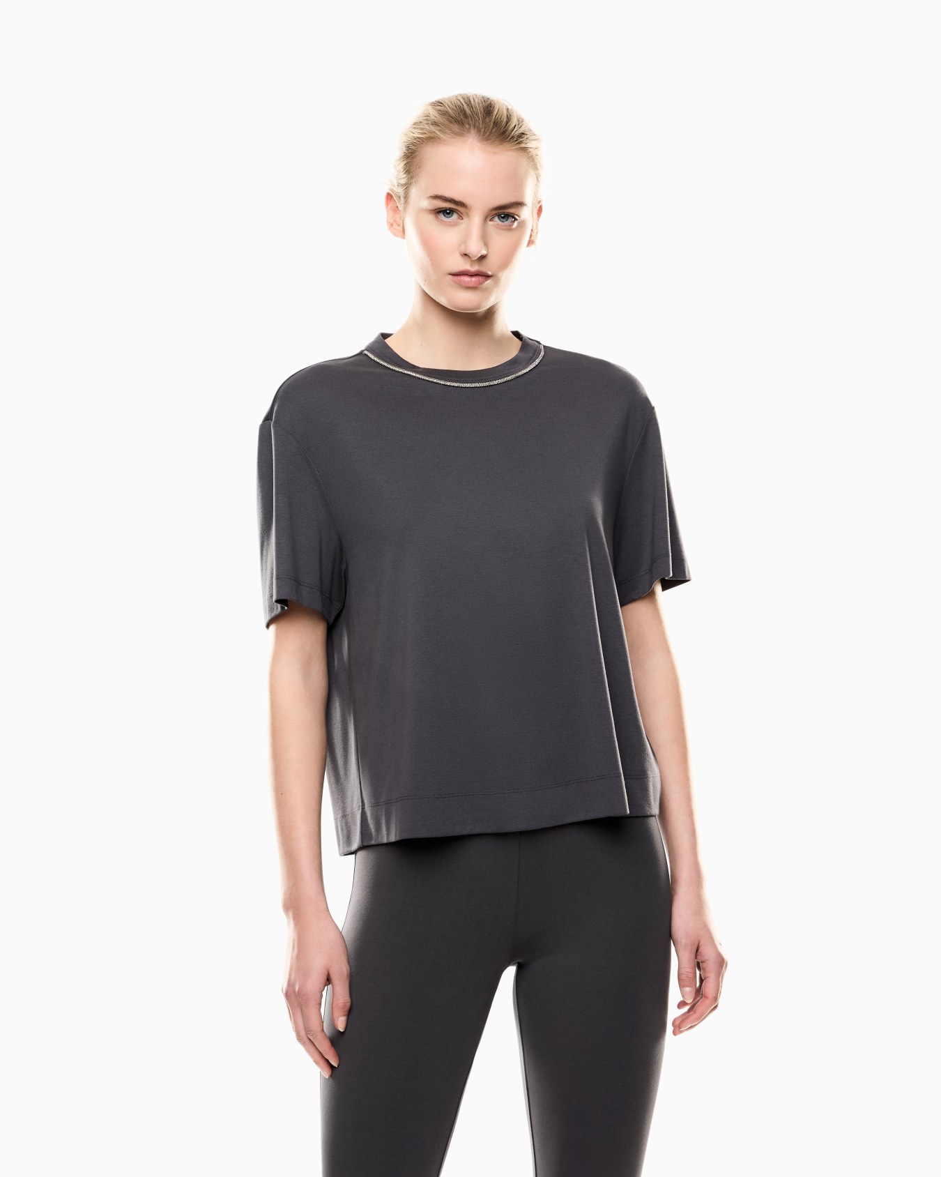 Camiseta de cuello redondo de mezcla de viscosa Precious Diapositiva 3