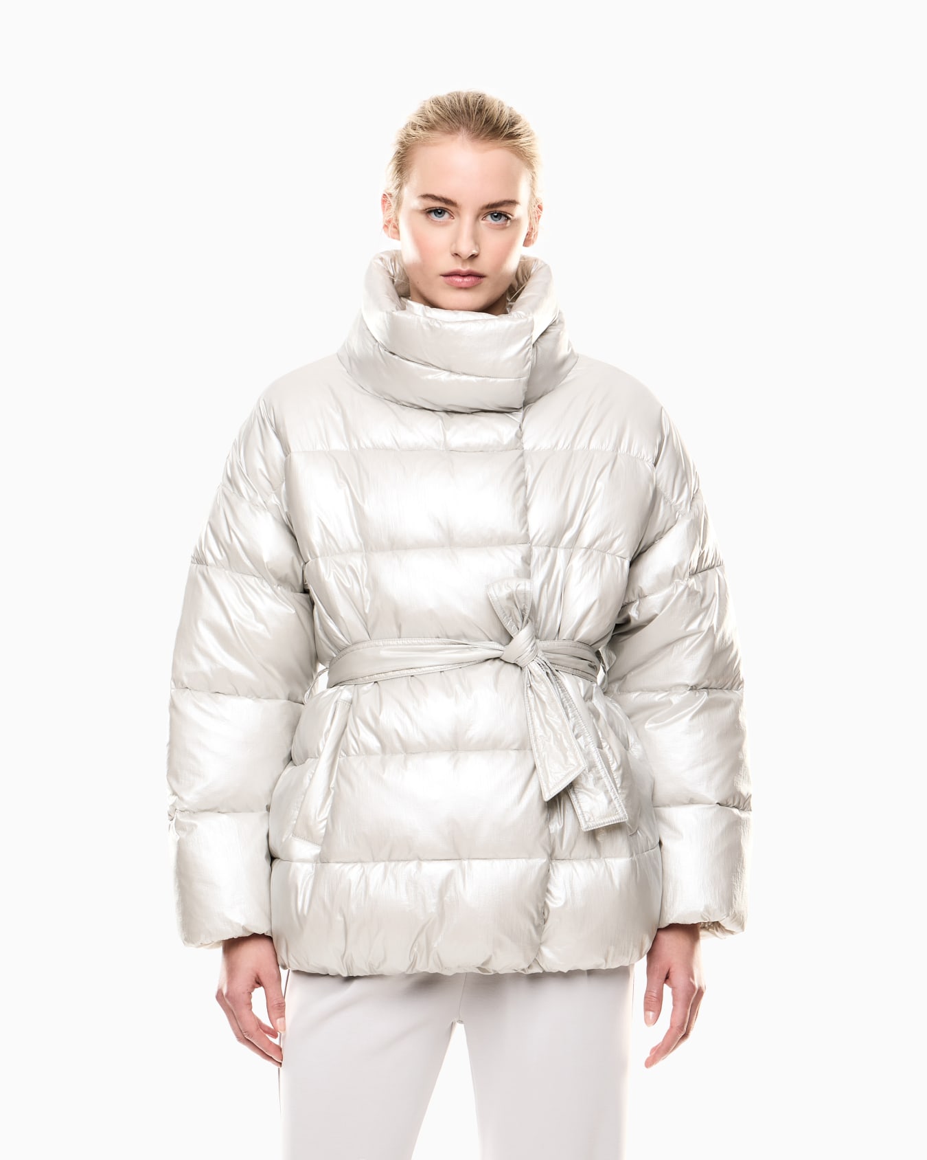 Precious padded jacket in pearlescent-effect nylon Slide 3