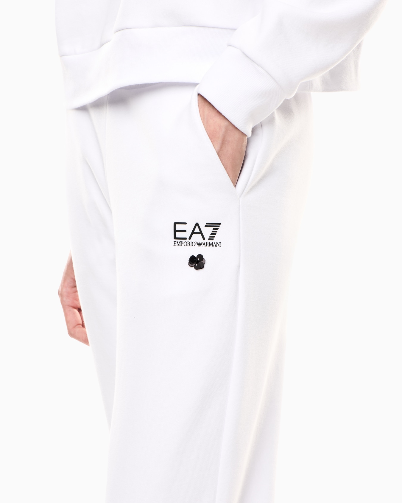 Logo Series cotton-blend trousers Slide 4