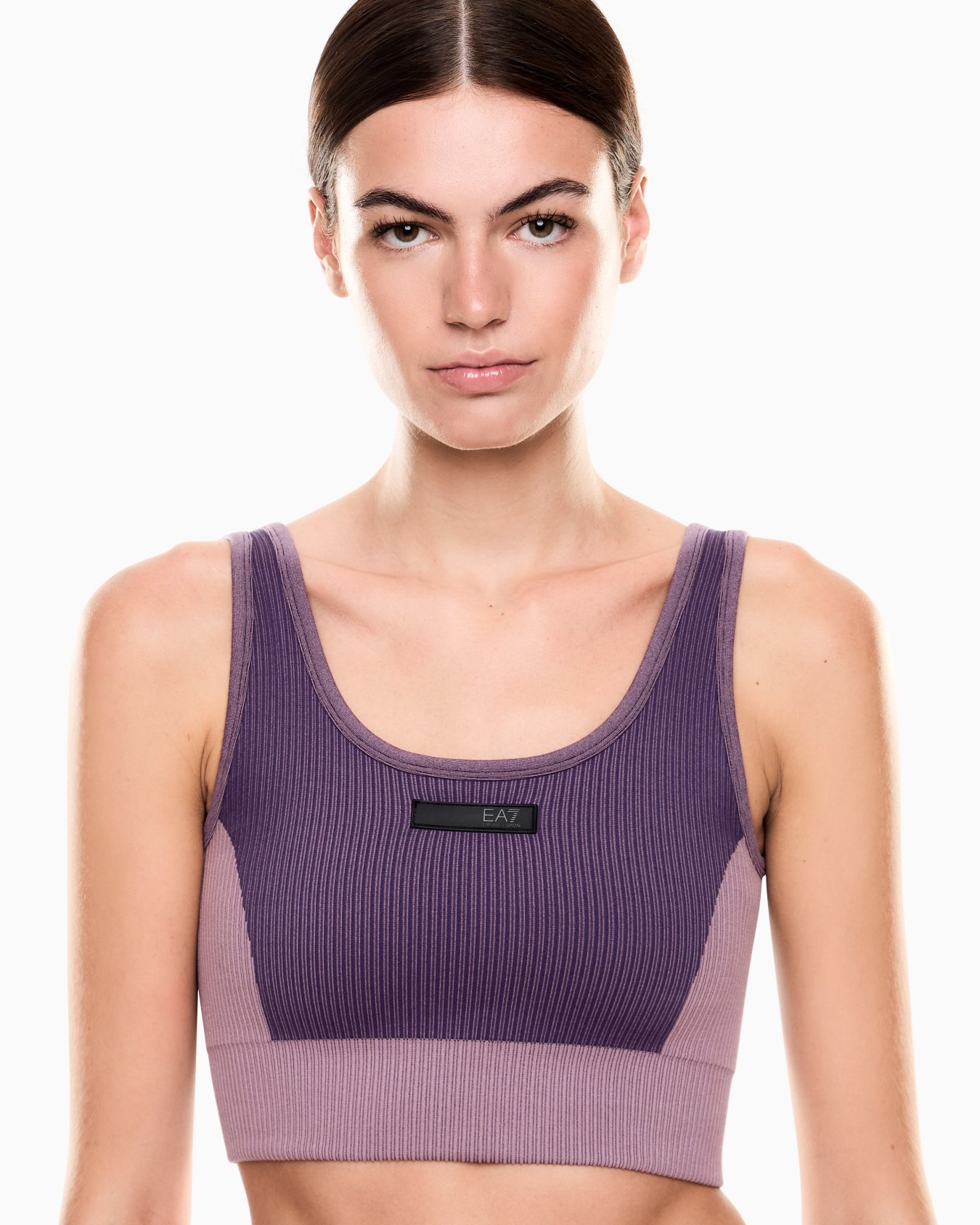 Dynamic Athlete seamless sports bra in VIGOR7 technical fabric Slide 4