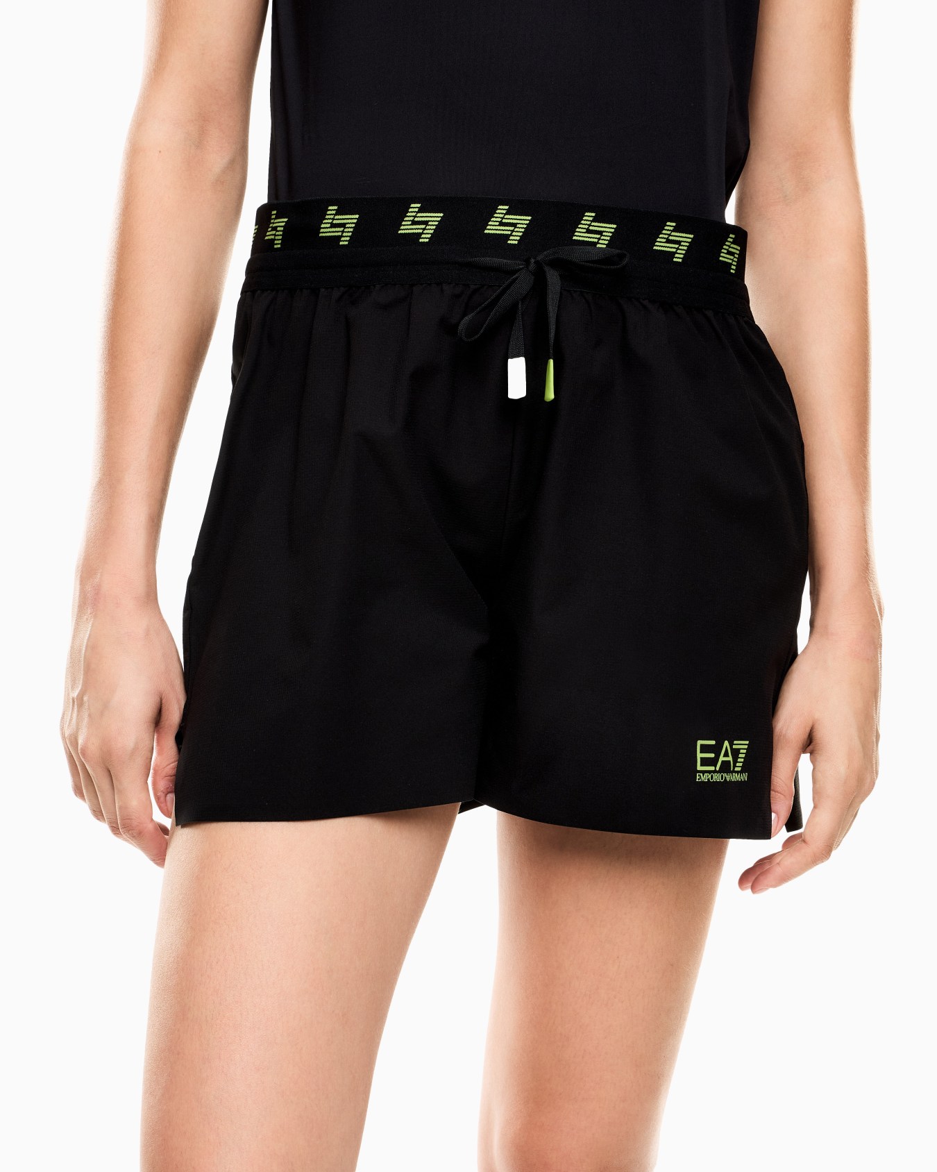 Dynamic Athlete shorts in VENTUS7 technical fabric Slide 4