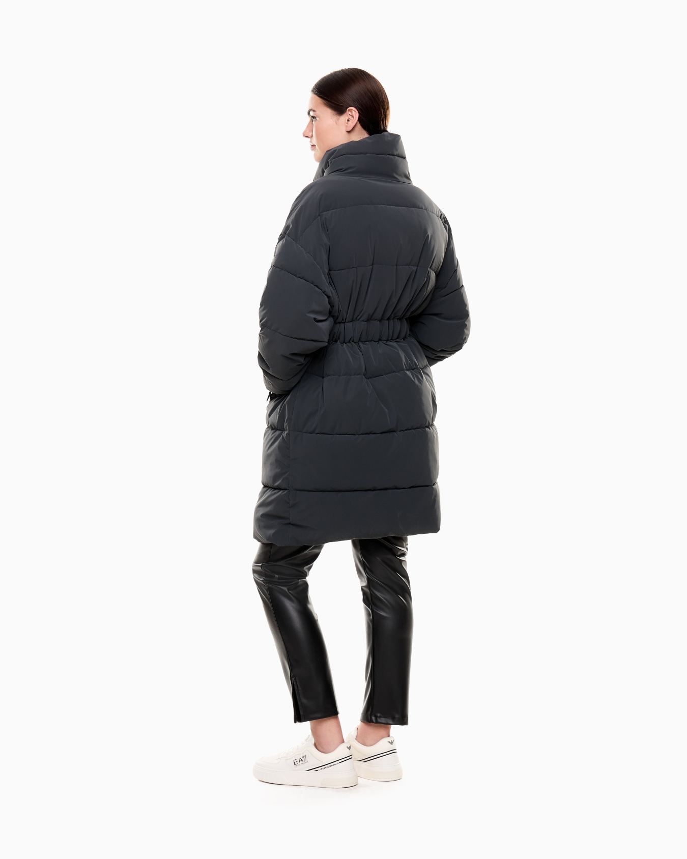 Veste longue matelassée en nylon avec ceinture Diapositive 2