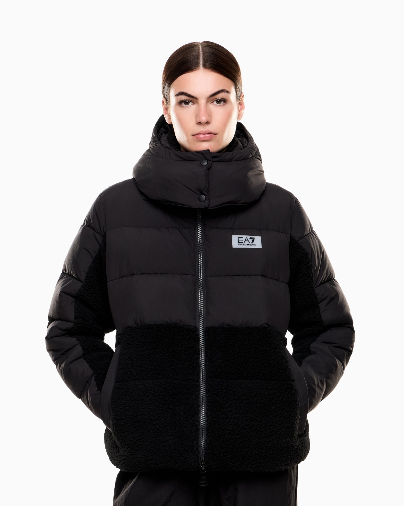 Veste rembourrée en nylon avec détails en tissu effet peluche Diapositive 3