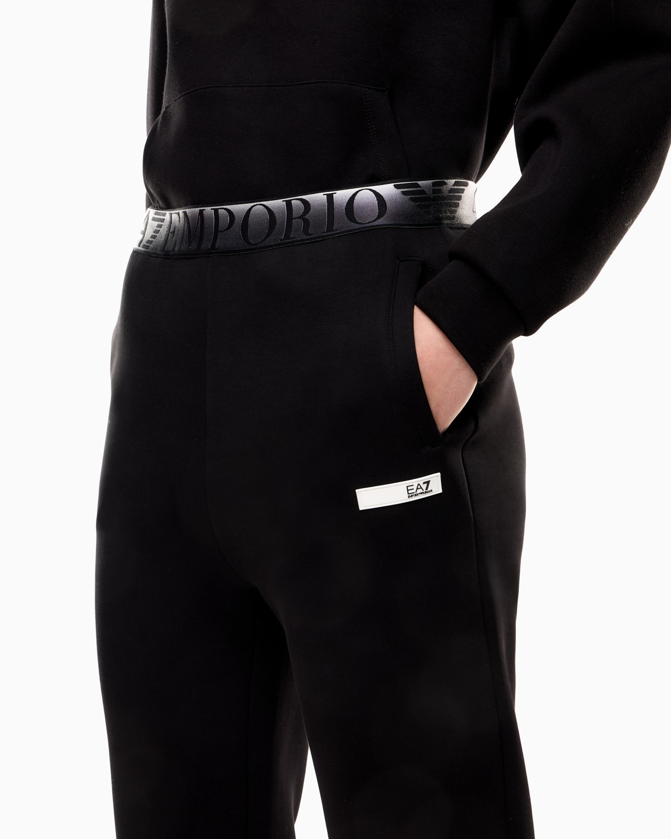 Dynamic Athlete trousers in Natural VENTUS7 technical fabric Slide 4