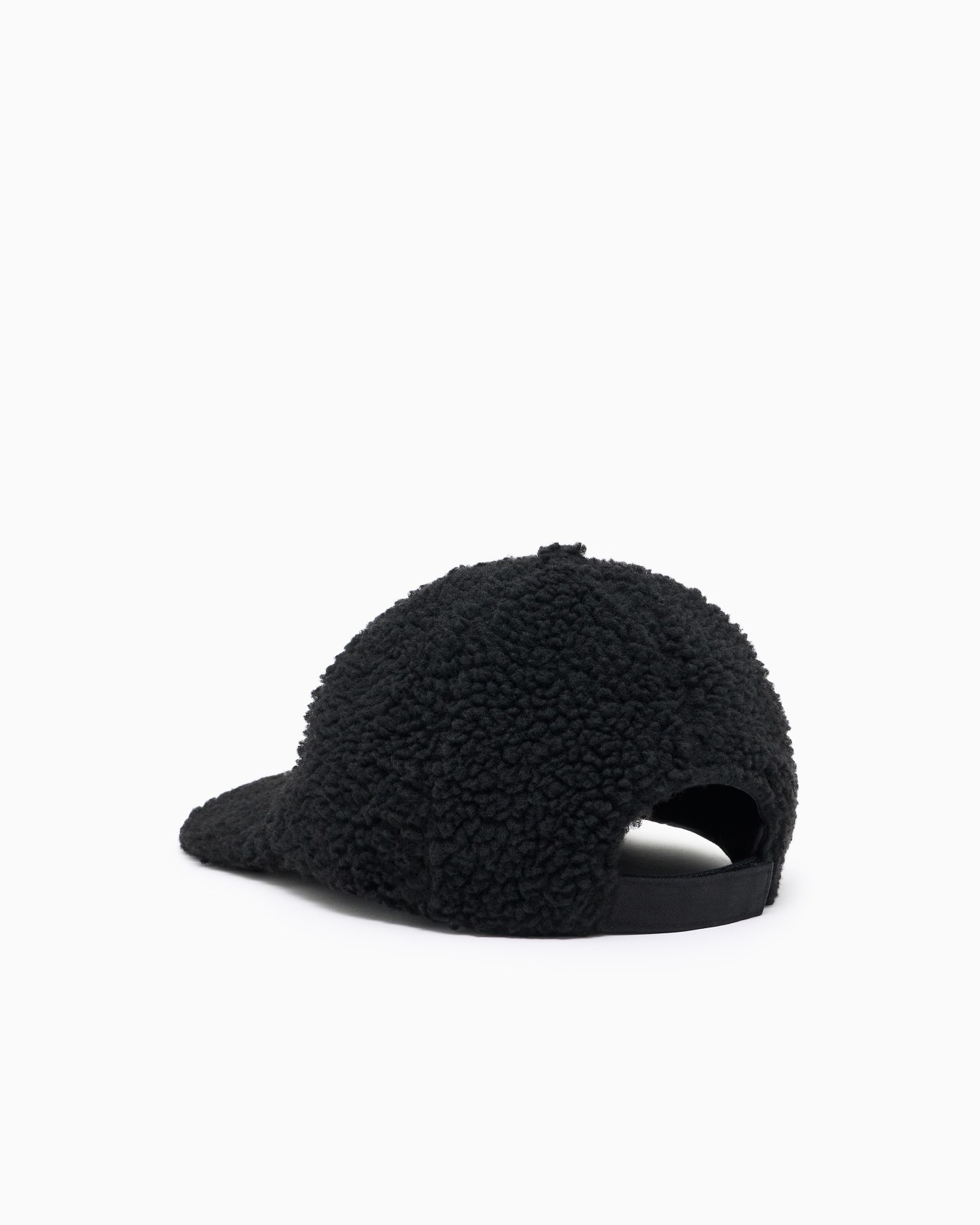 Contemporary Sport baseball cap in teddy-effect fabric Slide 1