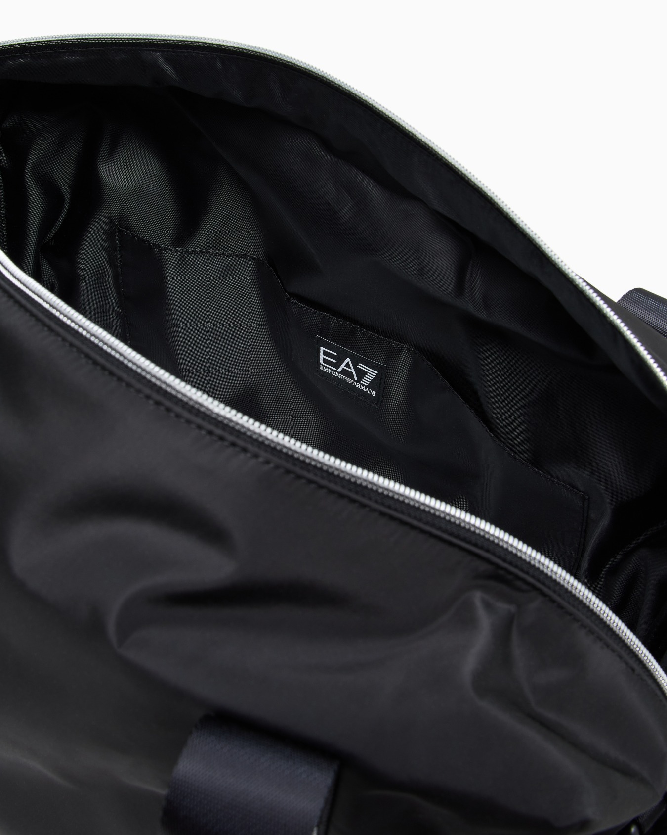 Große Tasche aus Funktionsgewebe Folie 3