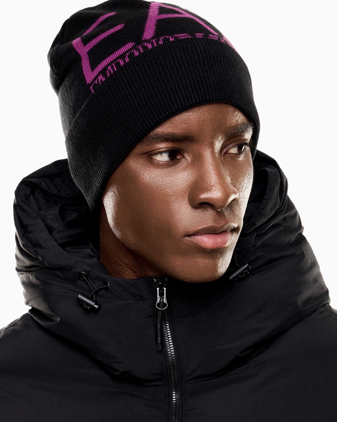 Beanie Visibility con maxi logo EA7 Slide 3