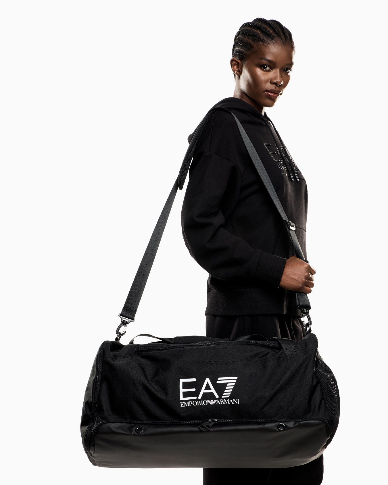 Train Core large gym bag with oversized EA7 logo Slide 7