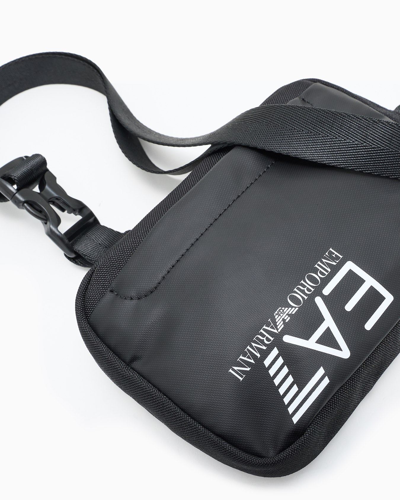 Train Core small cross-body bag with oversized EA7 logo Slide 4
