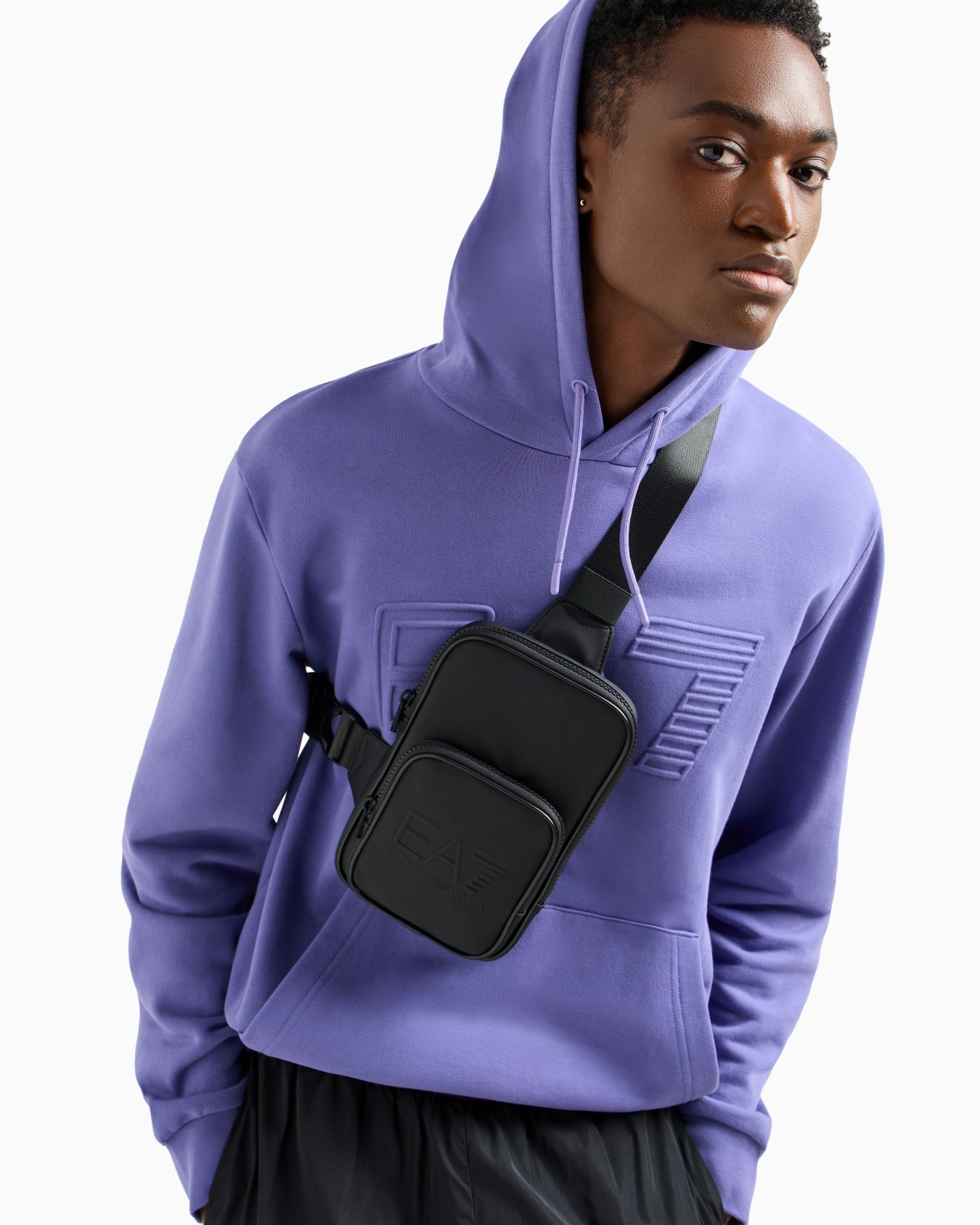 Large one-shoulder bag in rubberised fabric Slide 5