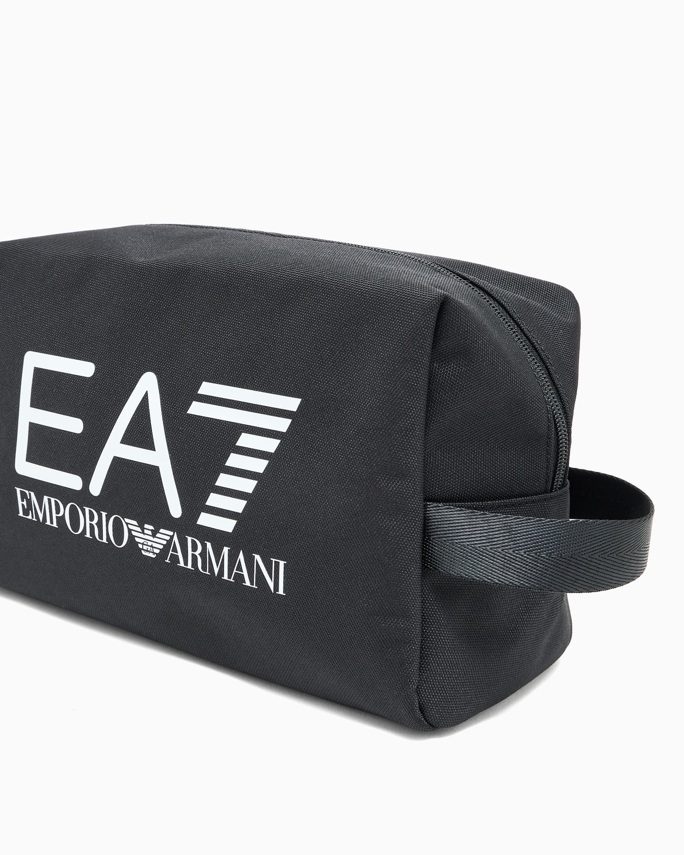 Train Core washbag with EA7 logo Slide 3