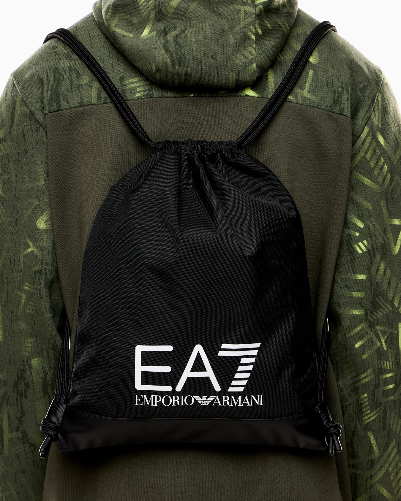 Train Core bag in recycled fabric with oversized EA7 logo Slide 3