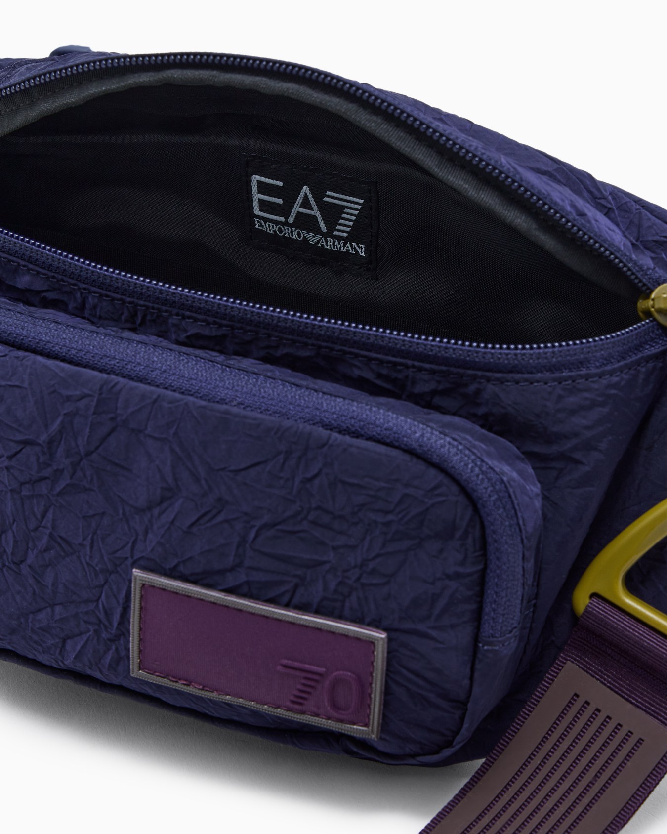 7.0 nylon belt bag  Slide 3