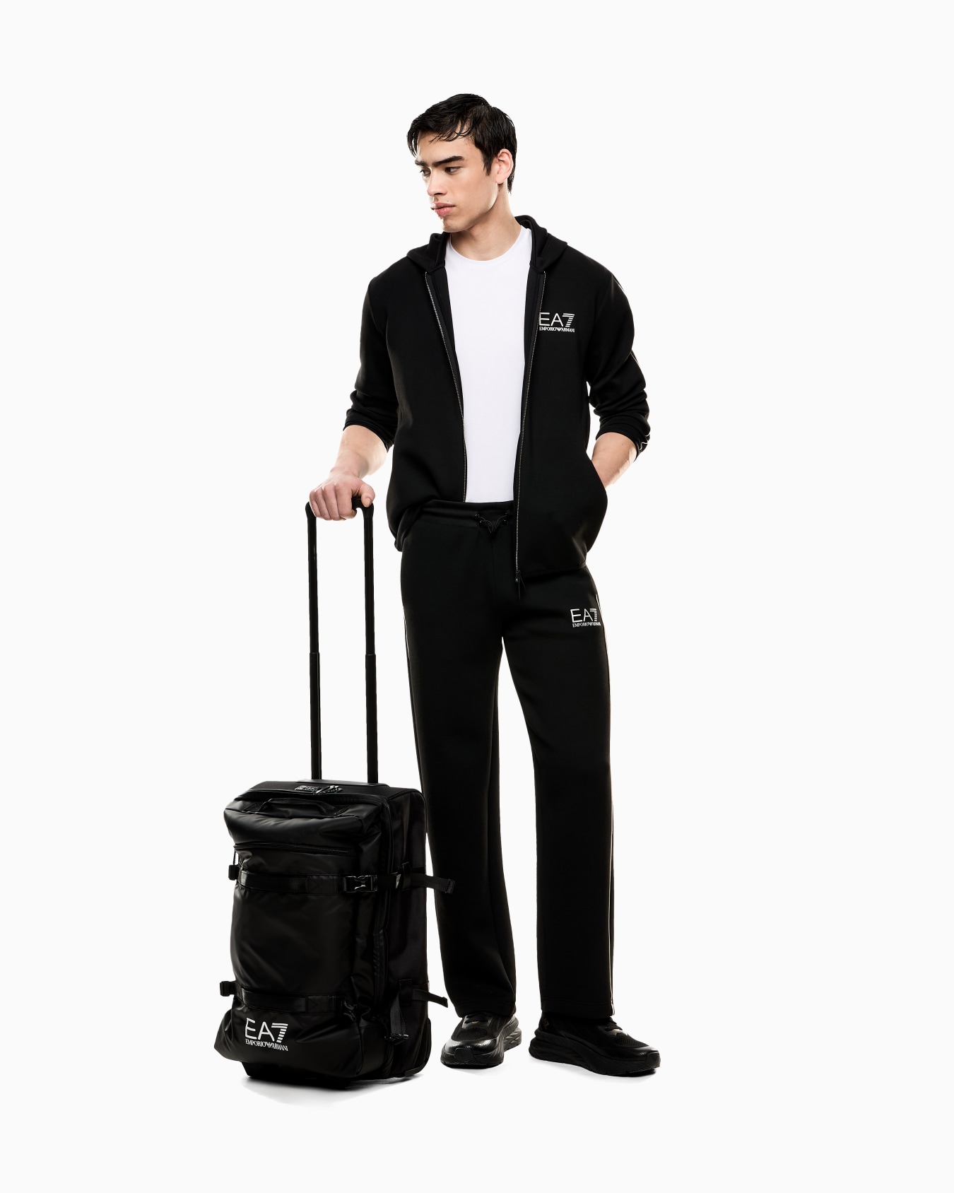 Technical fabric cabin trolley Slide 6