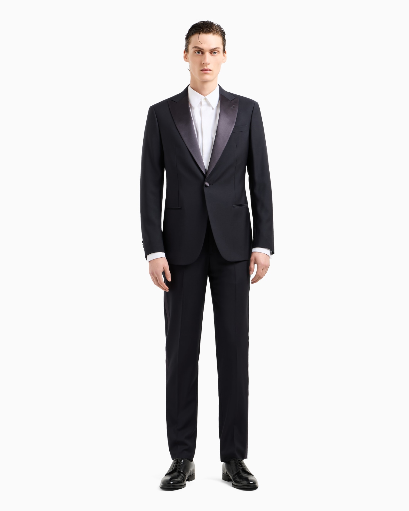 Pure wool, half-canvassed, slim-fit tuxedo from the Icon Soho line Slide 1