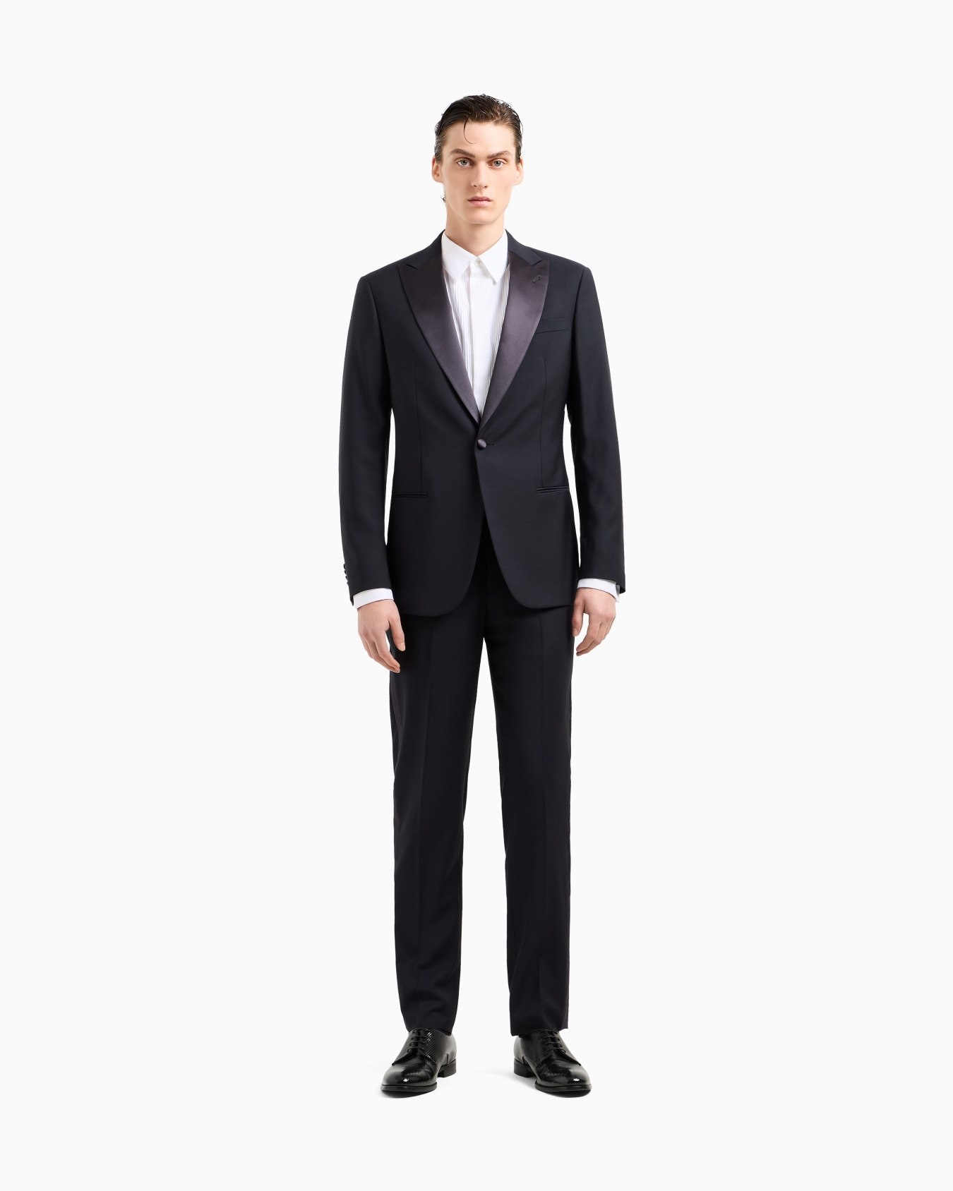 Pure wool, half-canvassed, slim-fit tuxedo from the Icon Soho line Slide 3