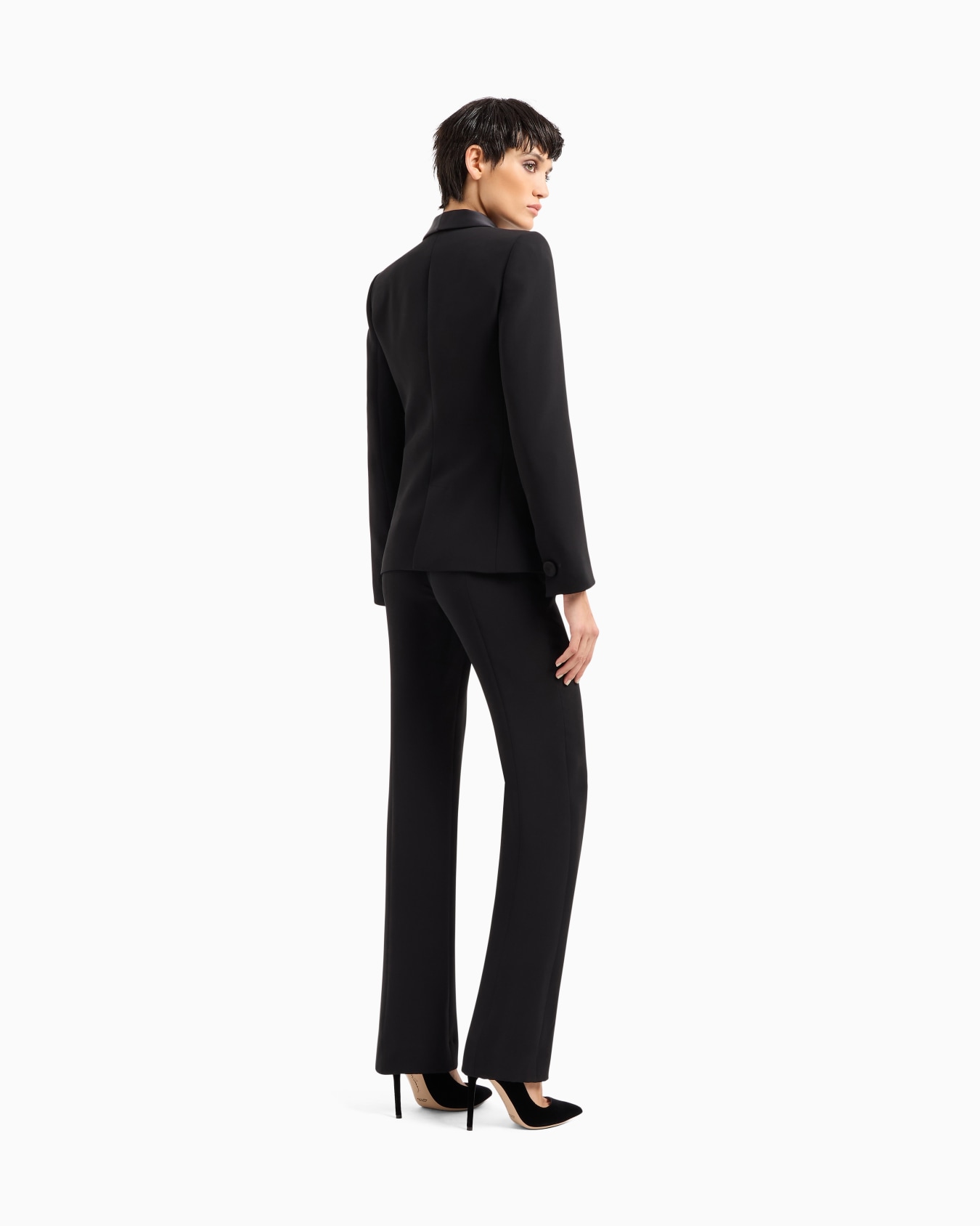 Pure silk crêpe tuxedo Slide 2