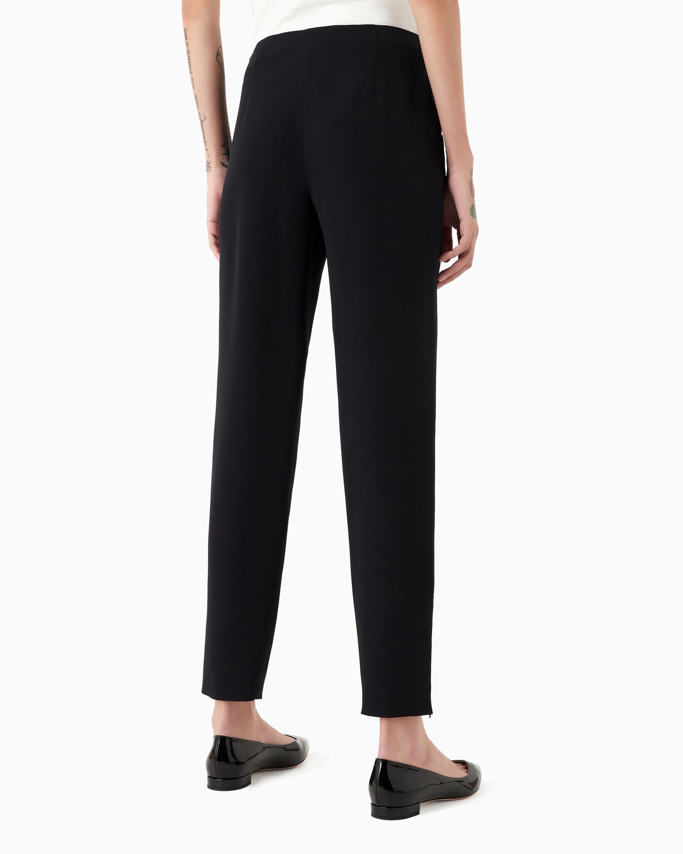 Cigarette pants in pure silk Slide 2