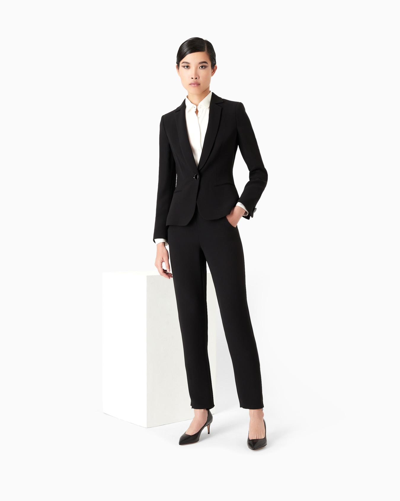 Cigarette pants in pure silk Slide 3