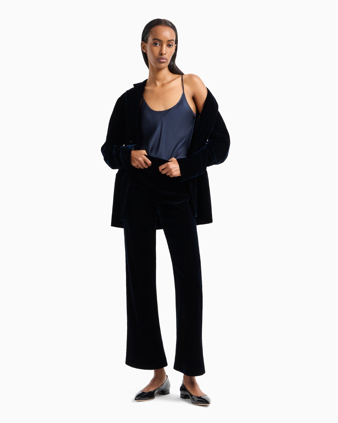 Cropped trousers in velvet スライドする 3