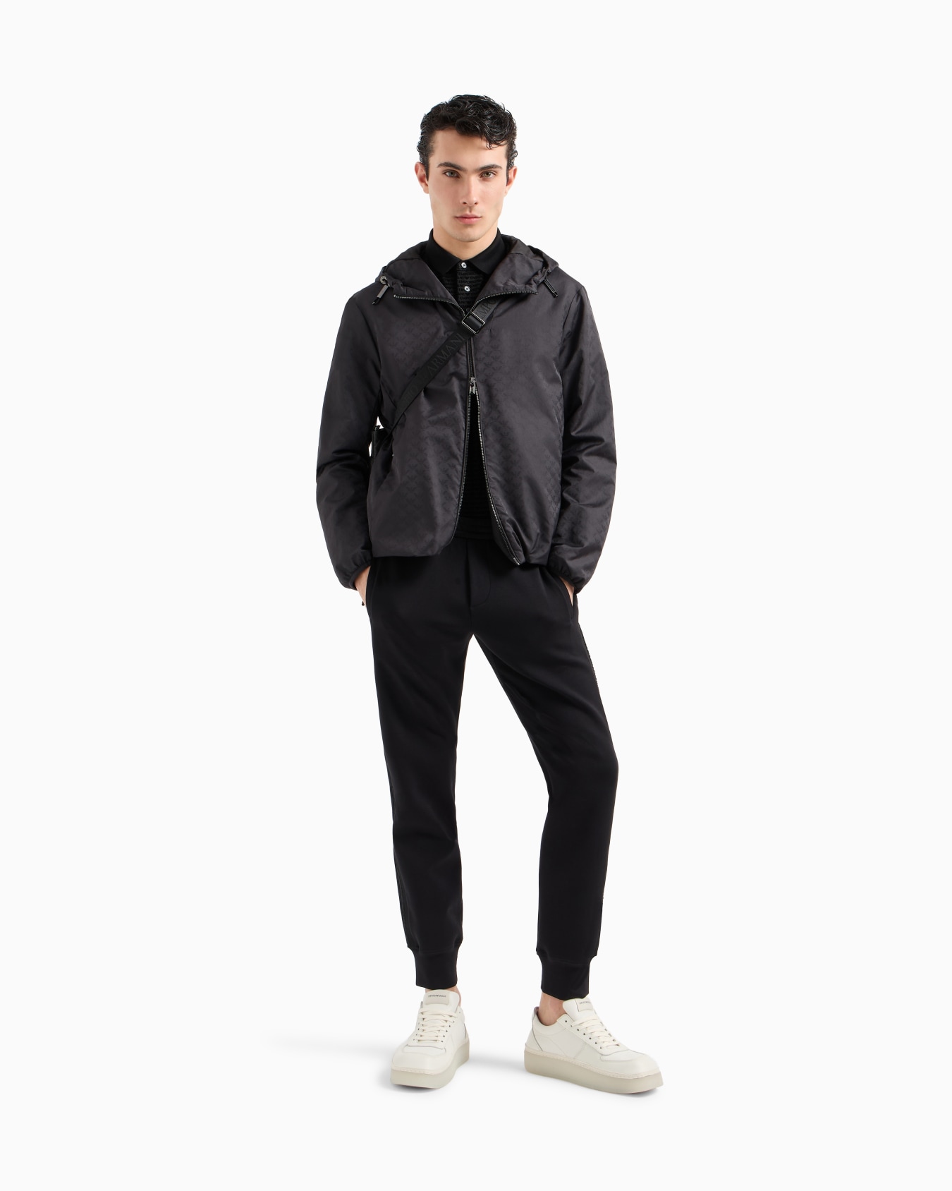 Veste zippée à capuche en nylon jacquard avec aigle all over Diapositive 1