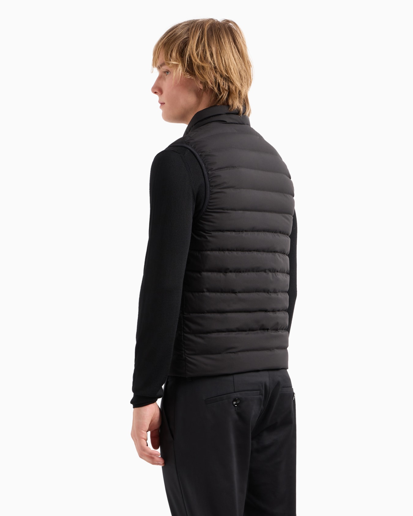 Sleeveless full-zip down jacket in quilted nylon with eagle logo patch Slide 2