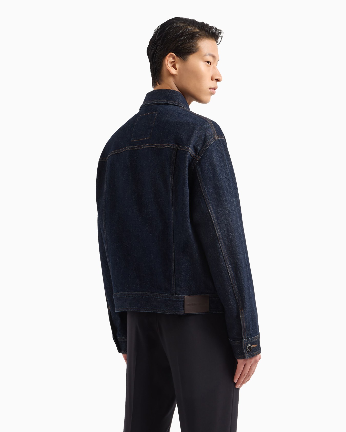 Rinse-washed denim jacket Slide 2