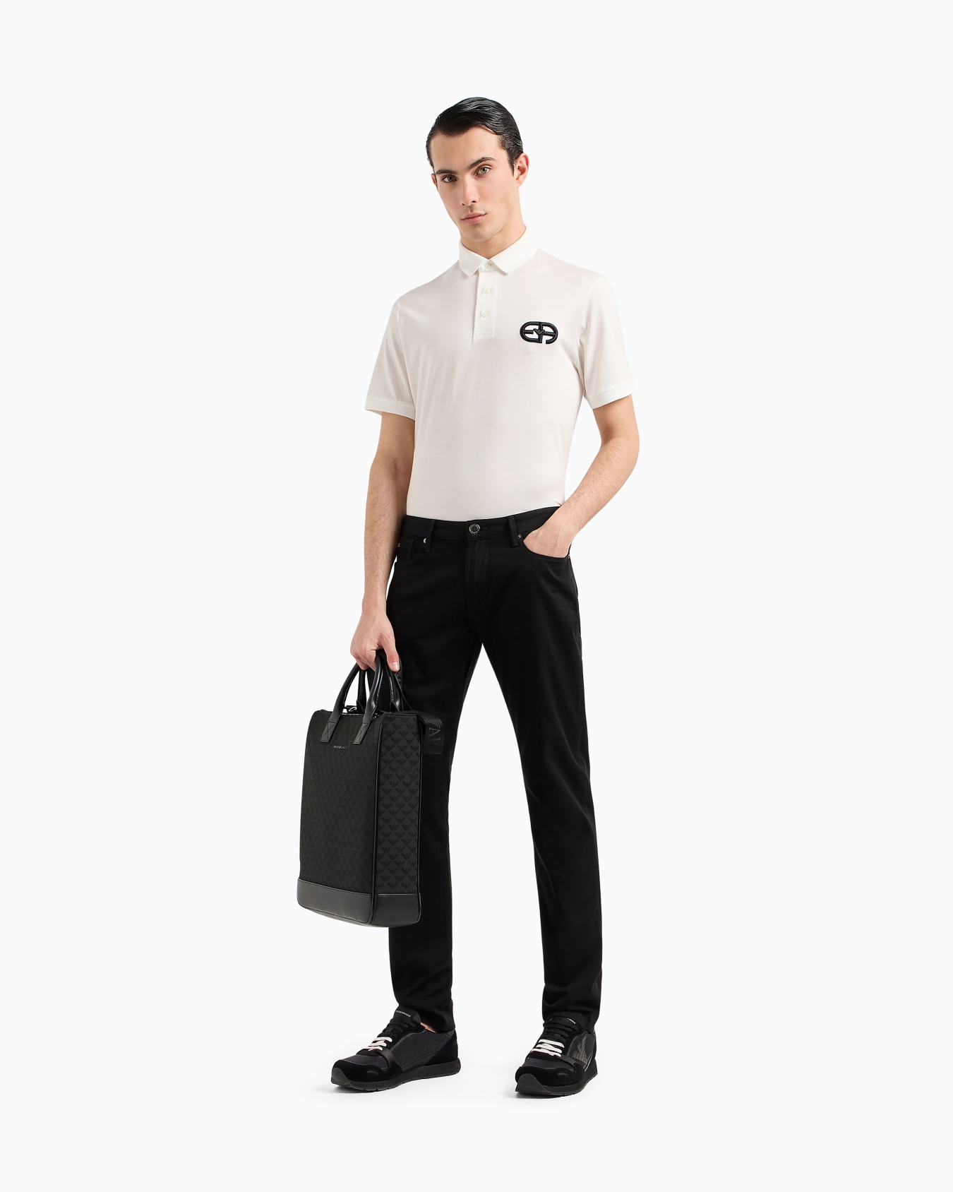 Polo en punto de mezcla de lyocell con logotipo EA bordado en relieve  Diapositiva 1
